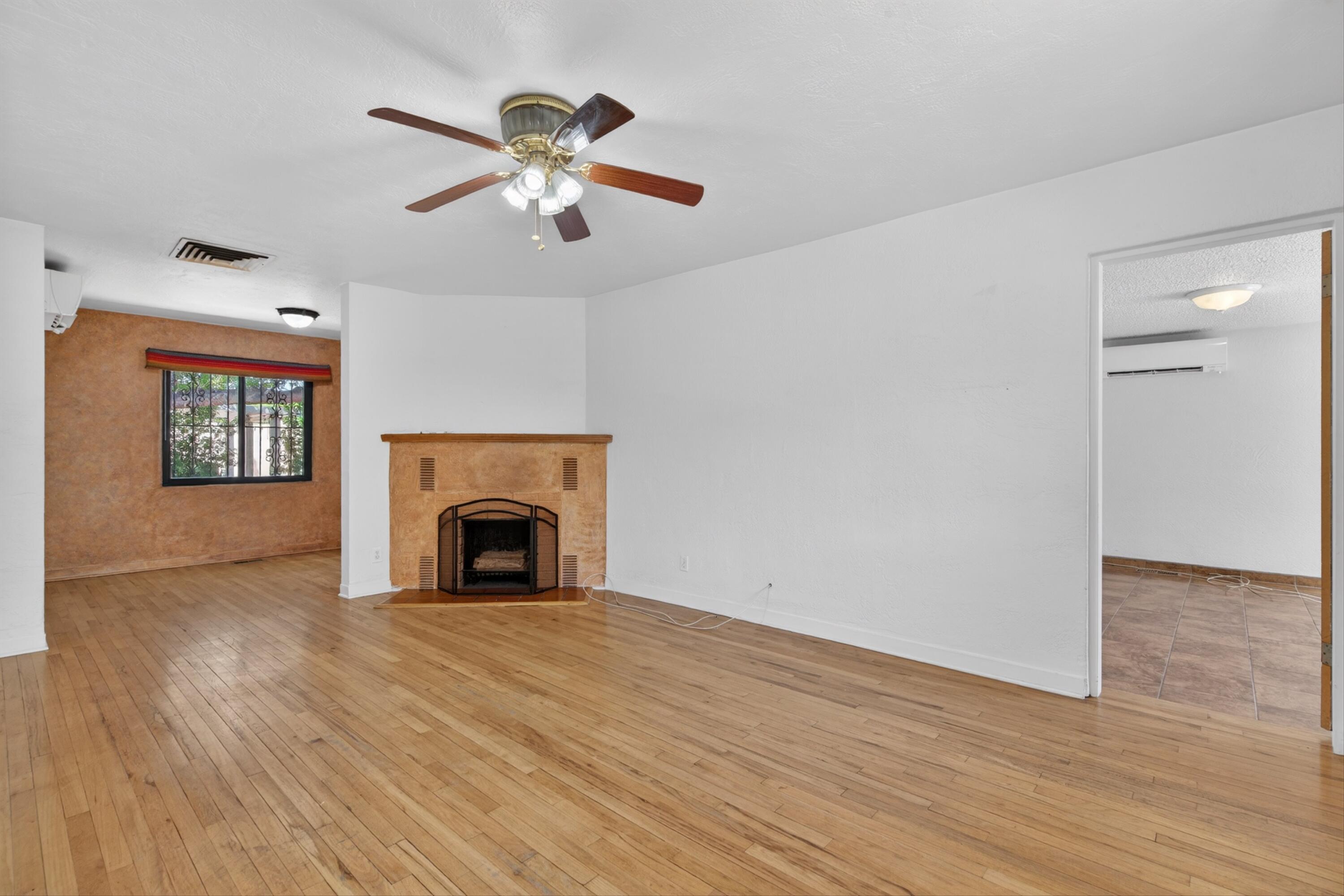 2105 Madeira Drive NE