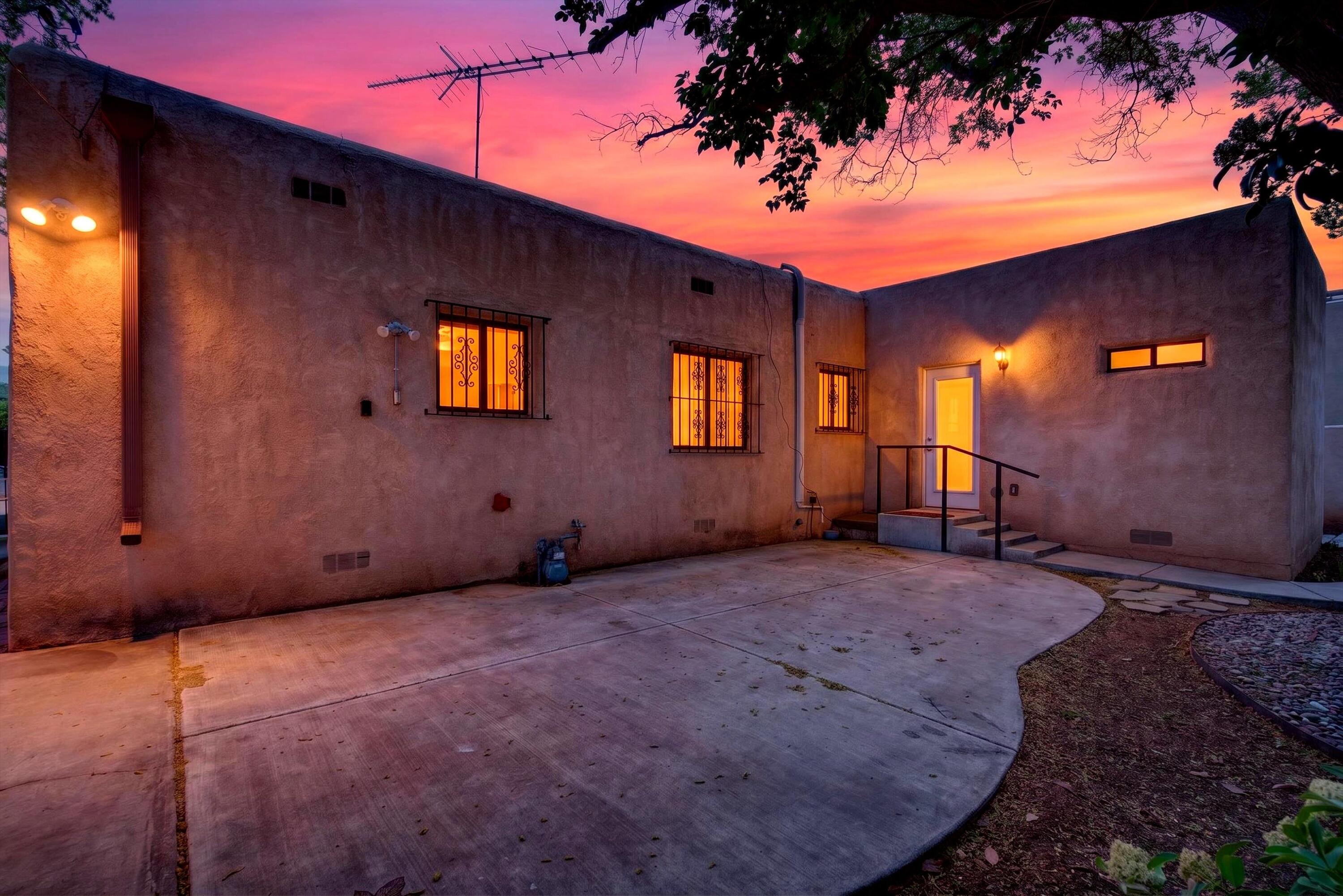 2105 Madeira Drive NE