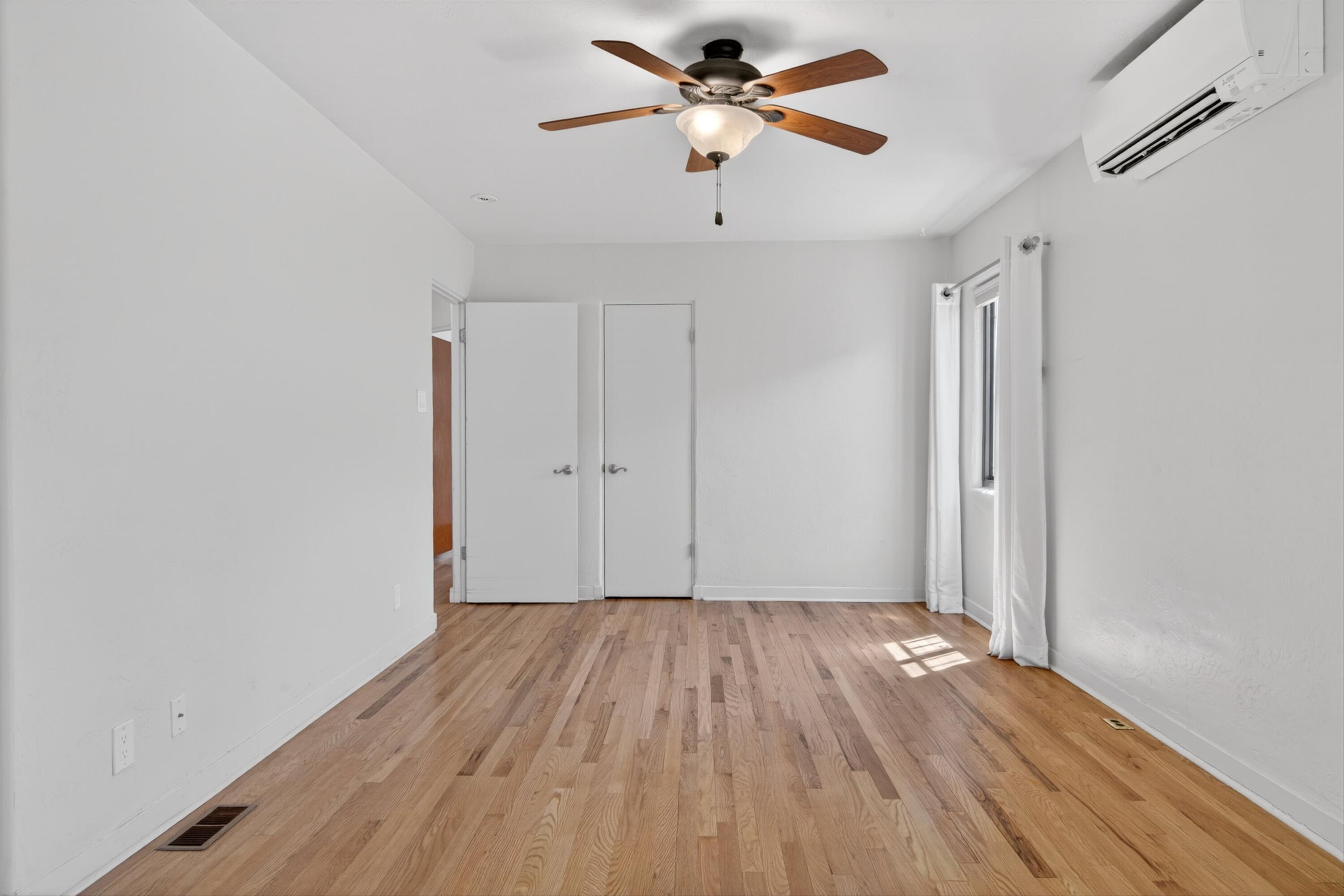 2105 Madeira Drive NE