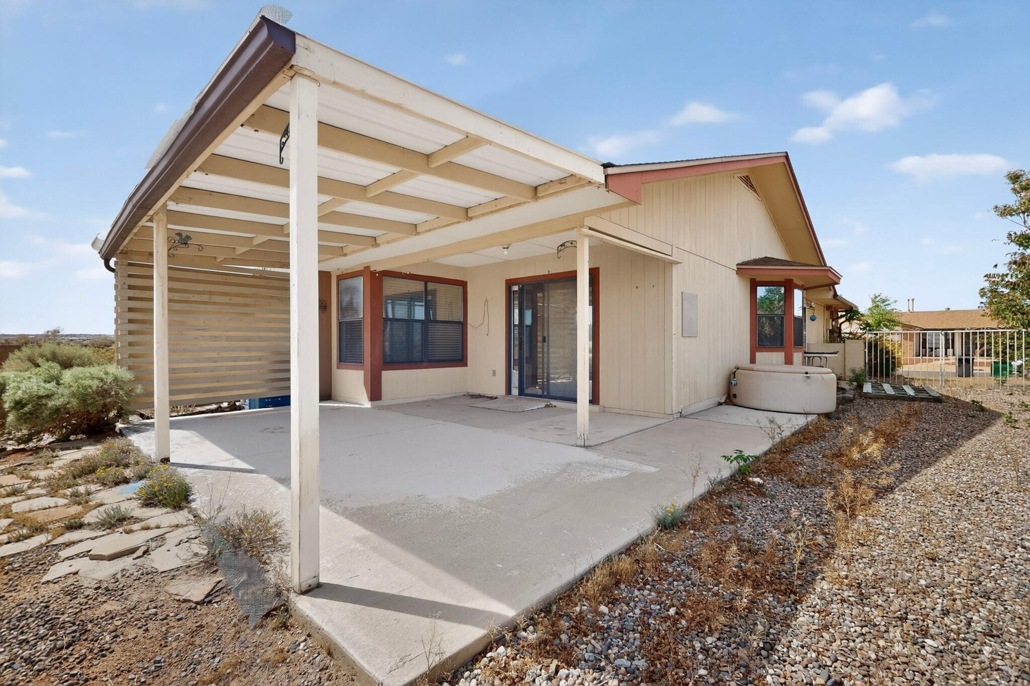 4504 Quartz Drive NE
