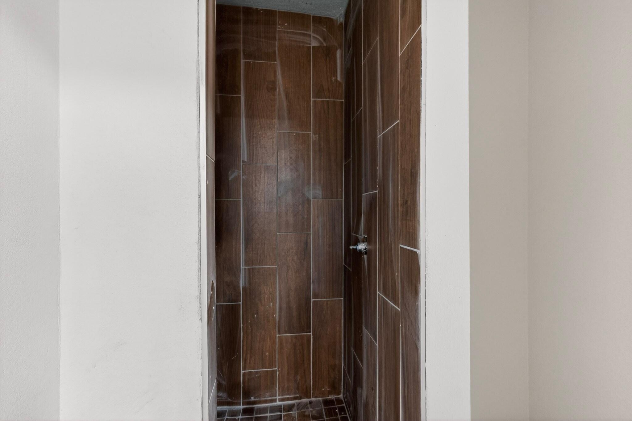 308 Dolores Drive NW