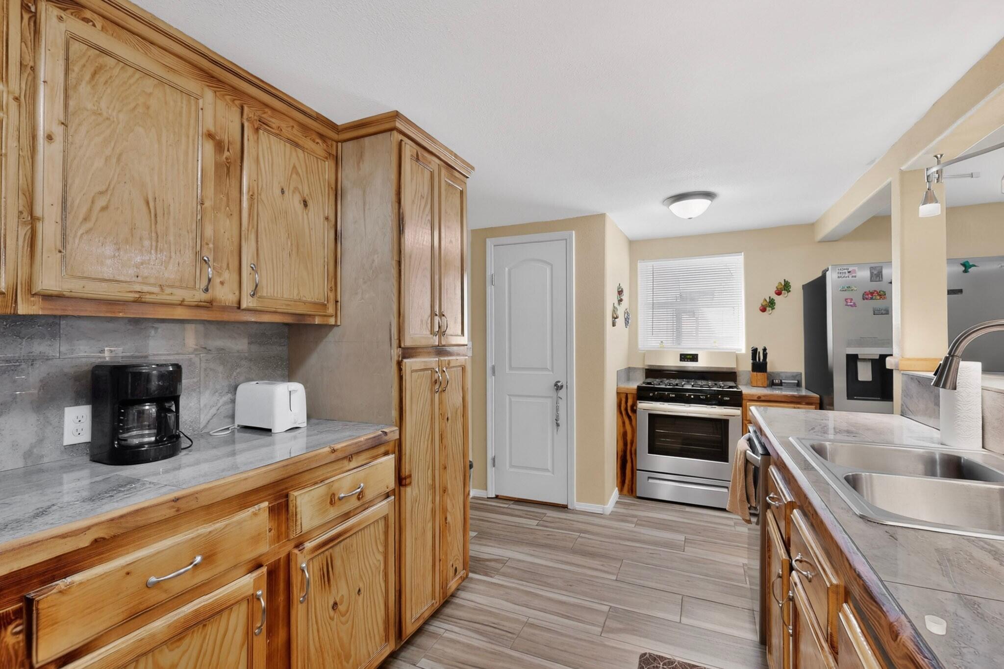 308 Dolores Drive NW