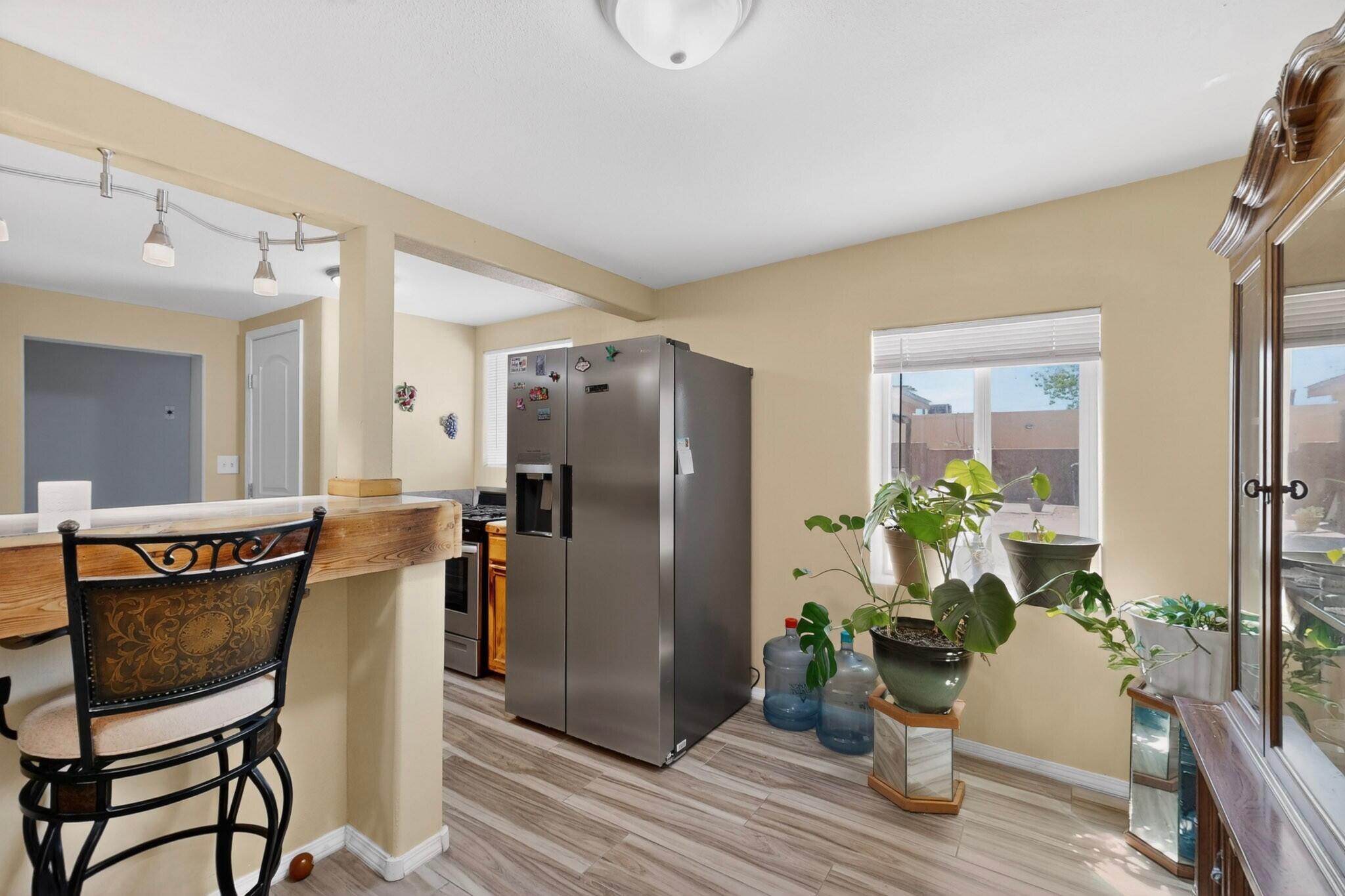 308 Dolores Drive NW