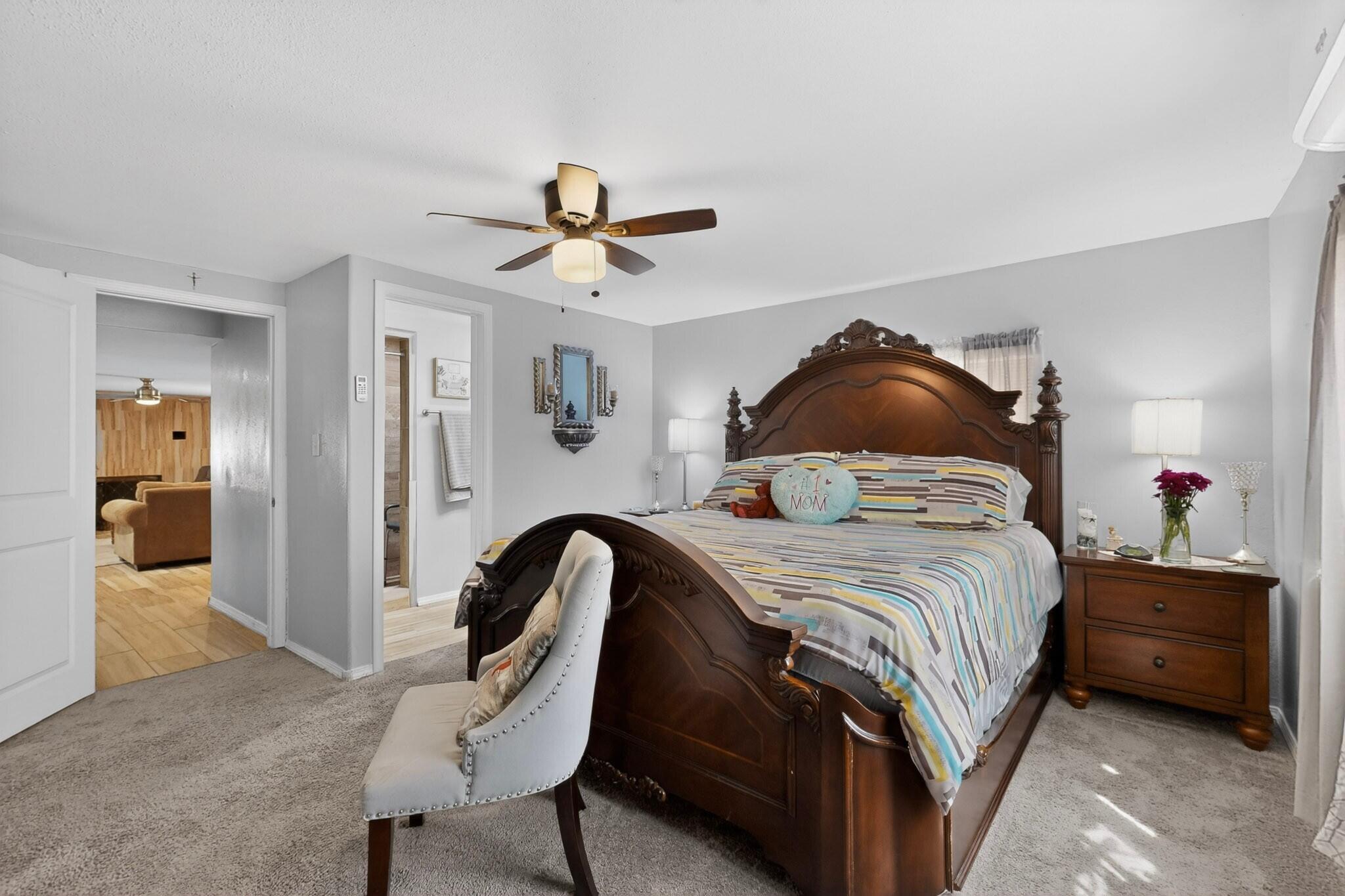 308 Dolores Drive NW