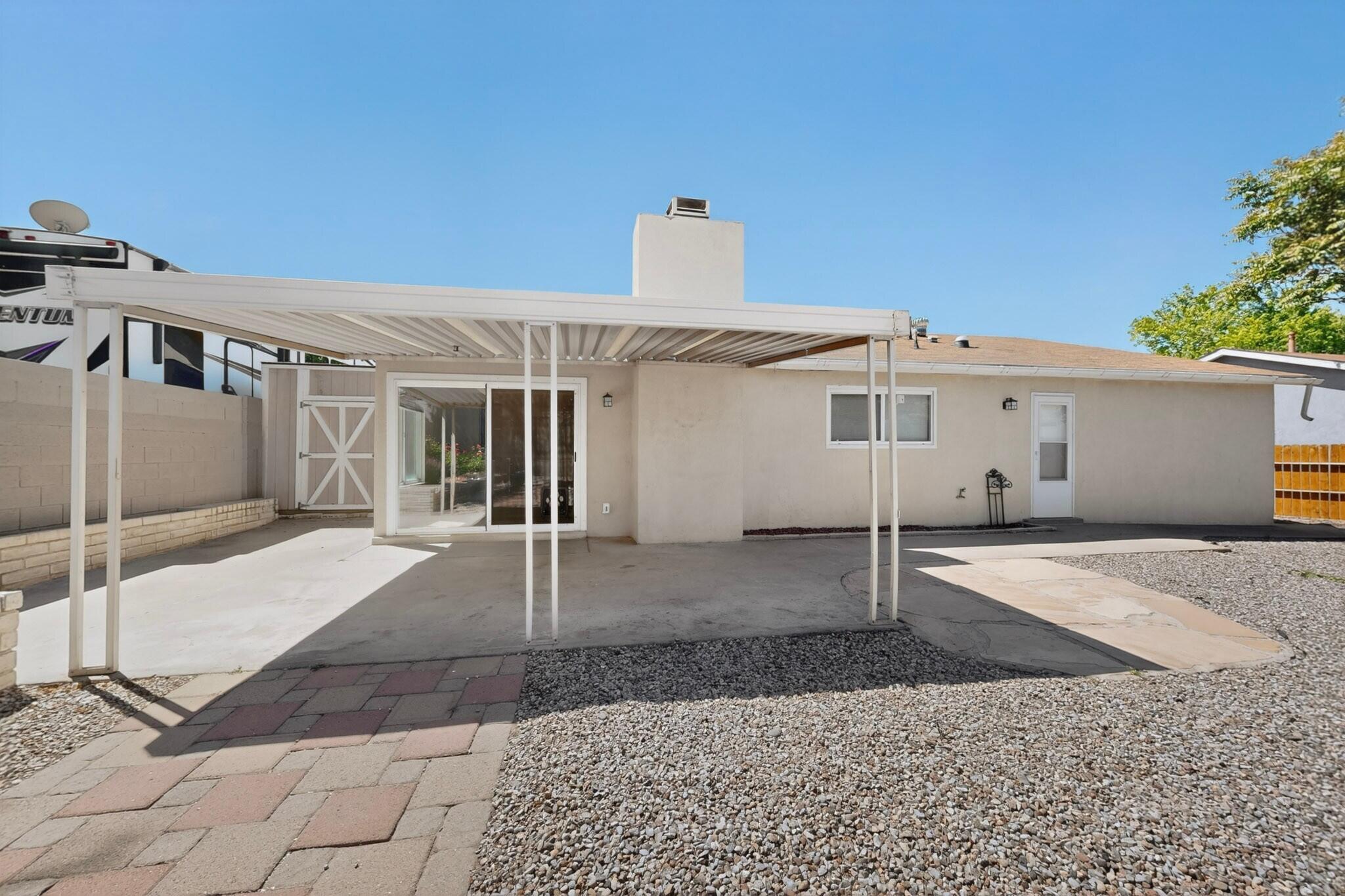 7013 Avenida La Costa NE