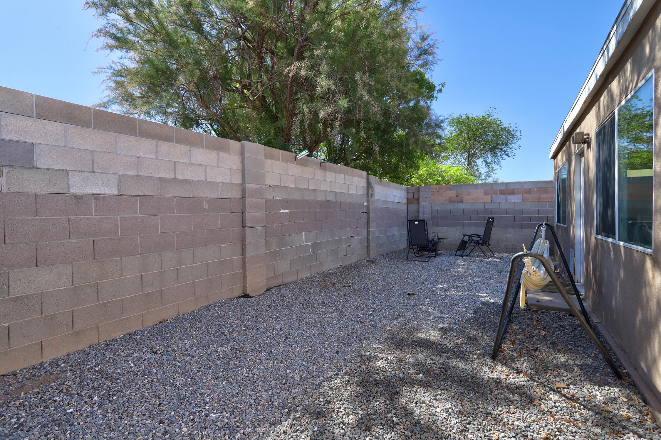 2216 Desert Wood Drive SW