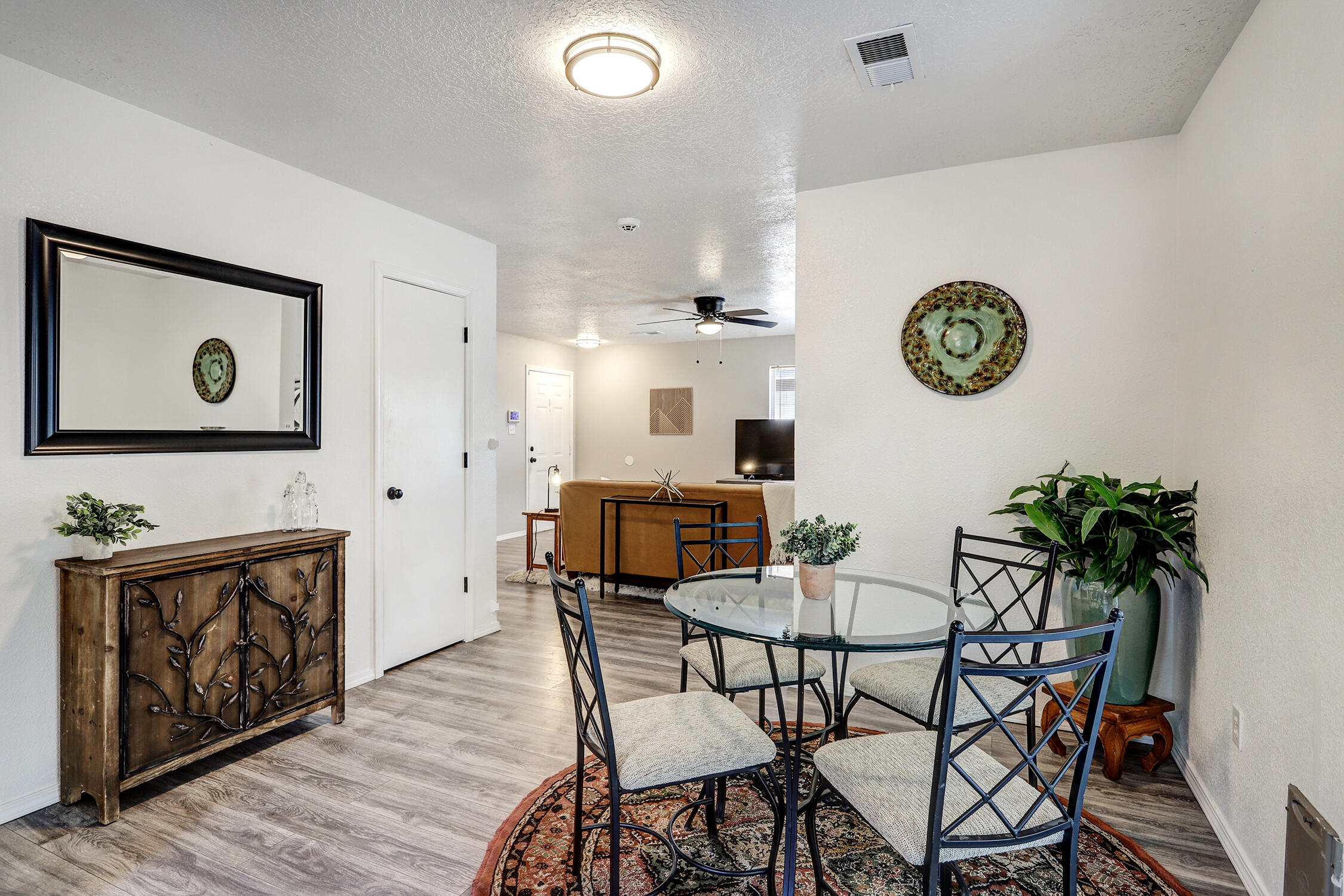 2216 Desert Wood Drive SW