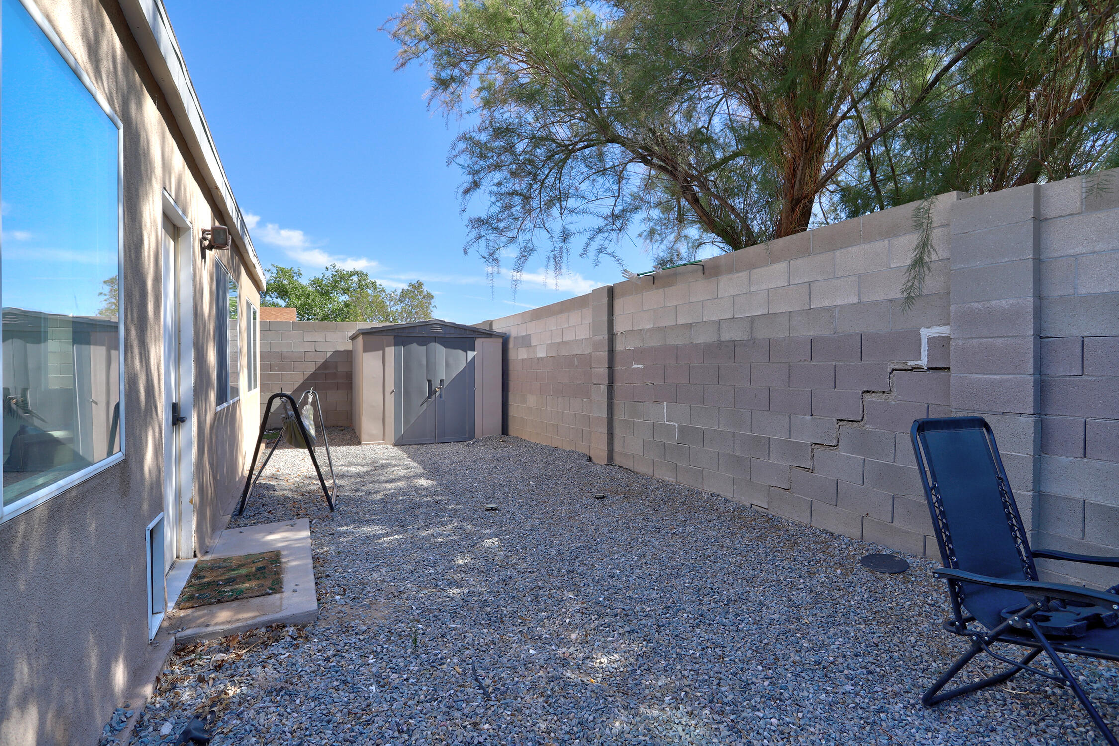 2216 Desert Wood Drive SW