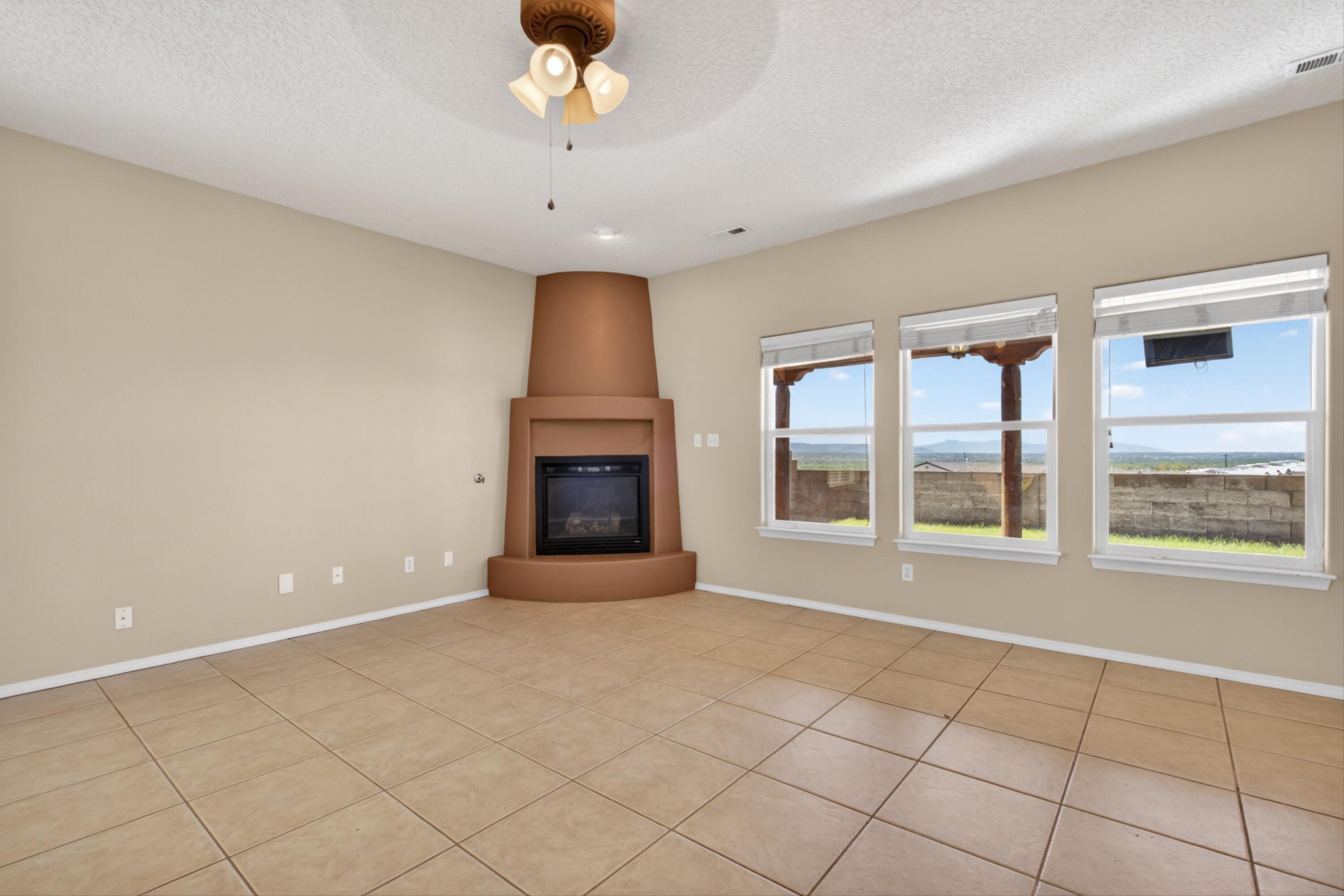 1346 Mountain Vista Drive SE