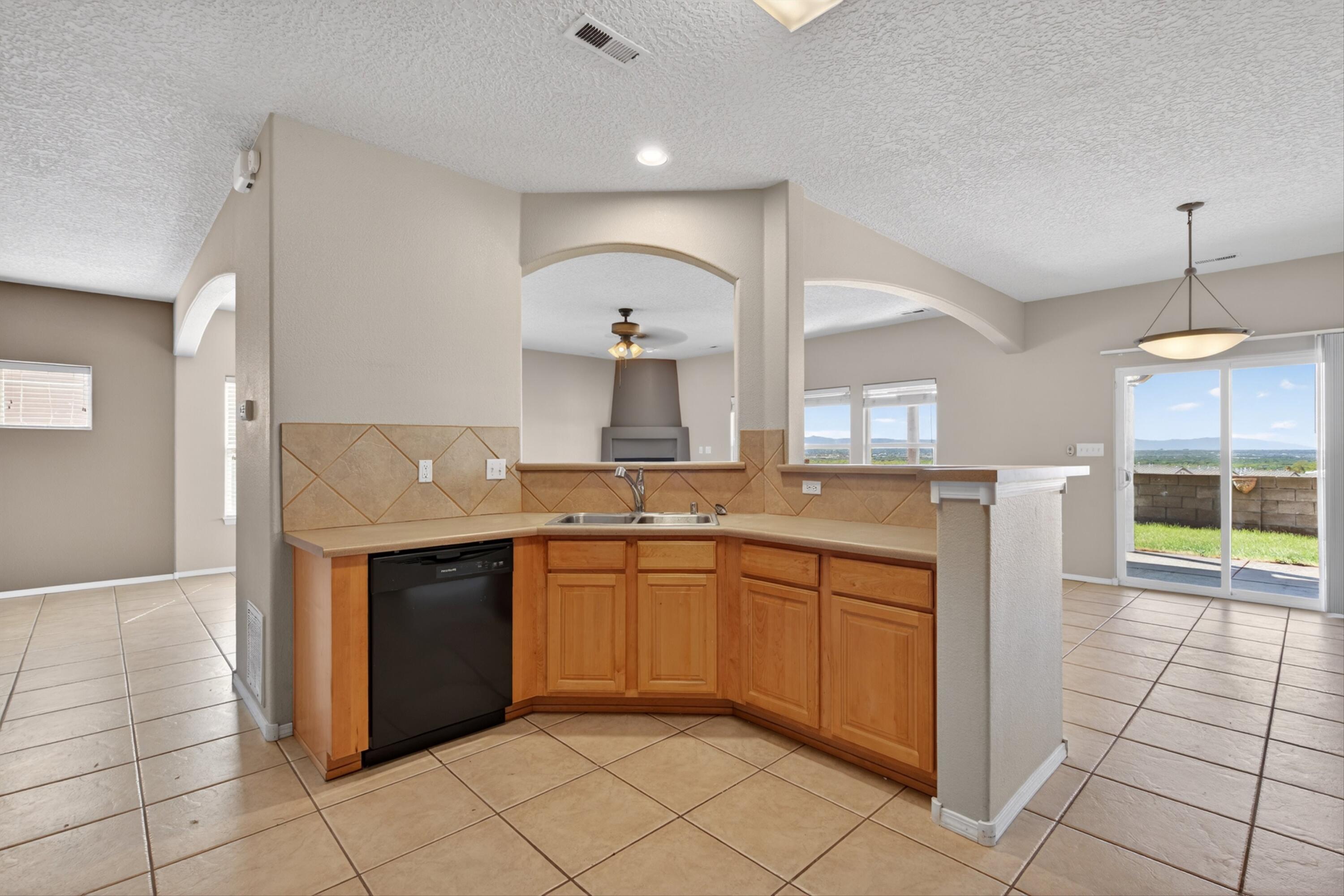 1346 Mountain Vista Drive SE
