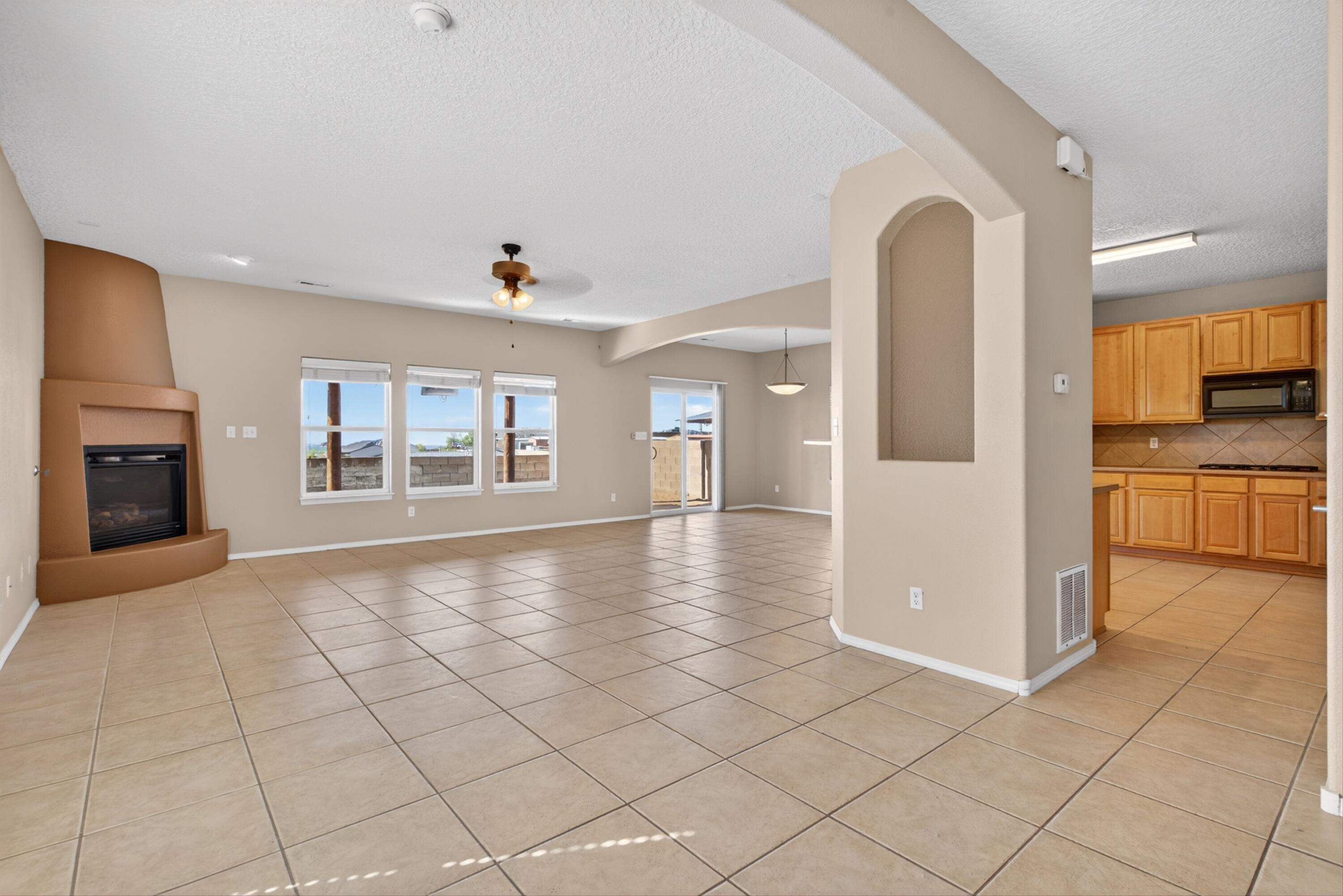 1346 Mountain Vista Drive SE