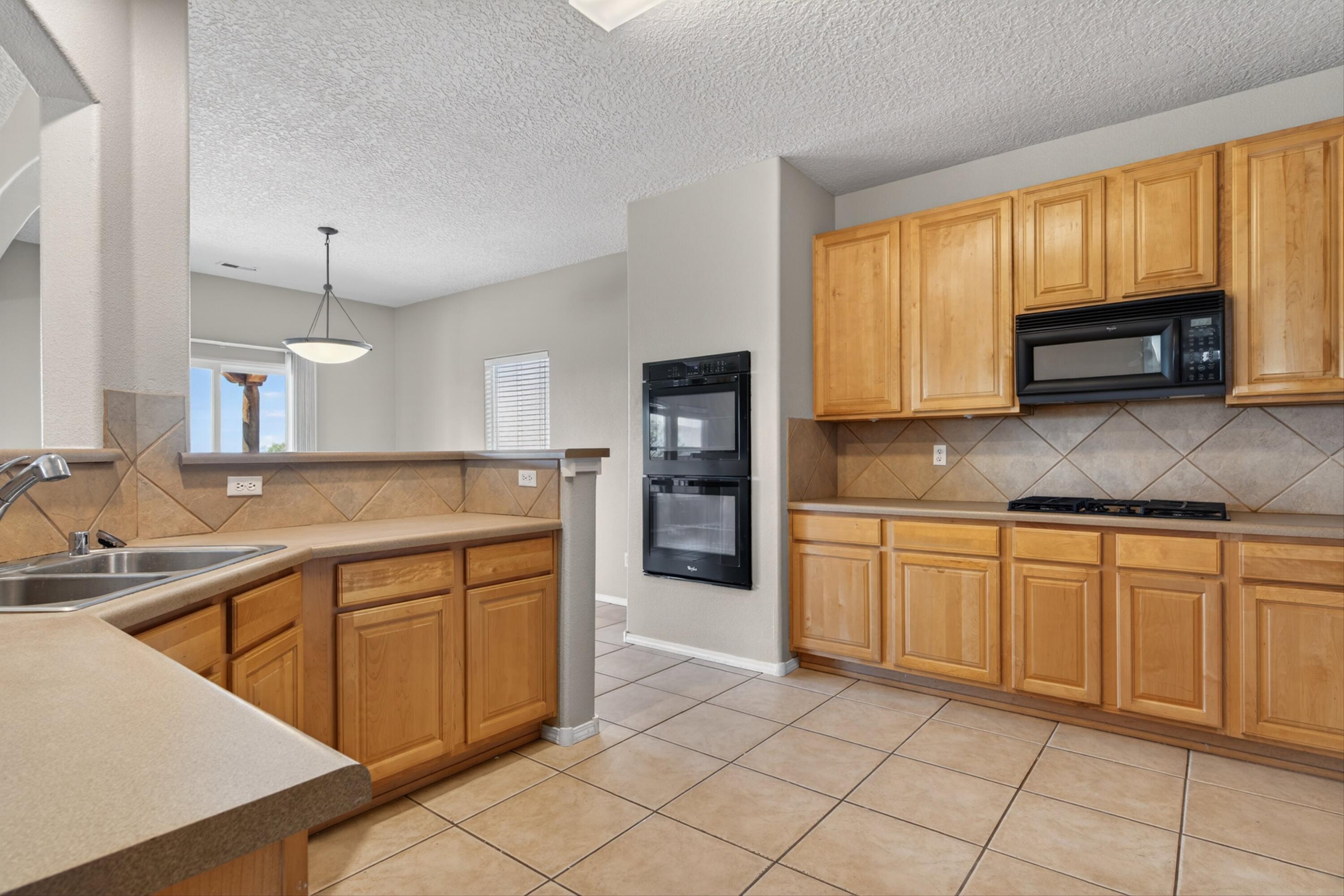 1346 Mountain Vista Drive SE