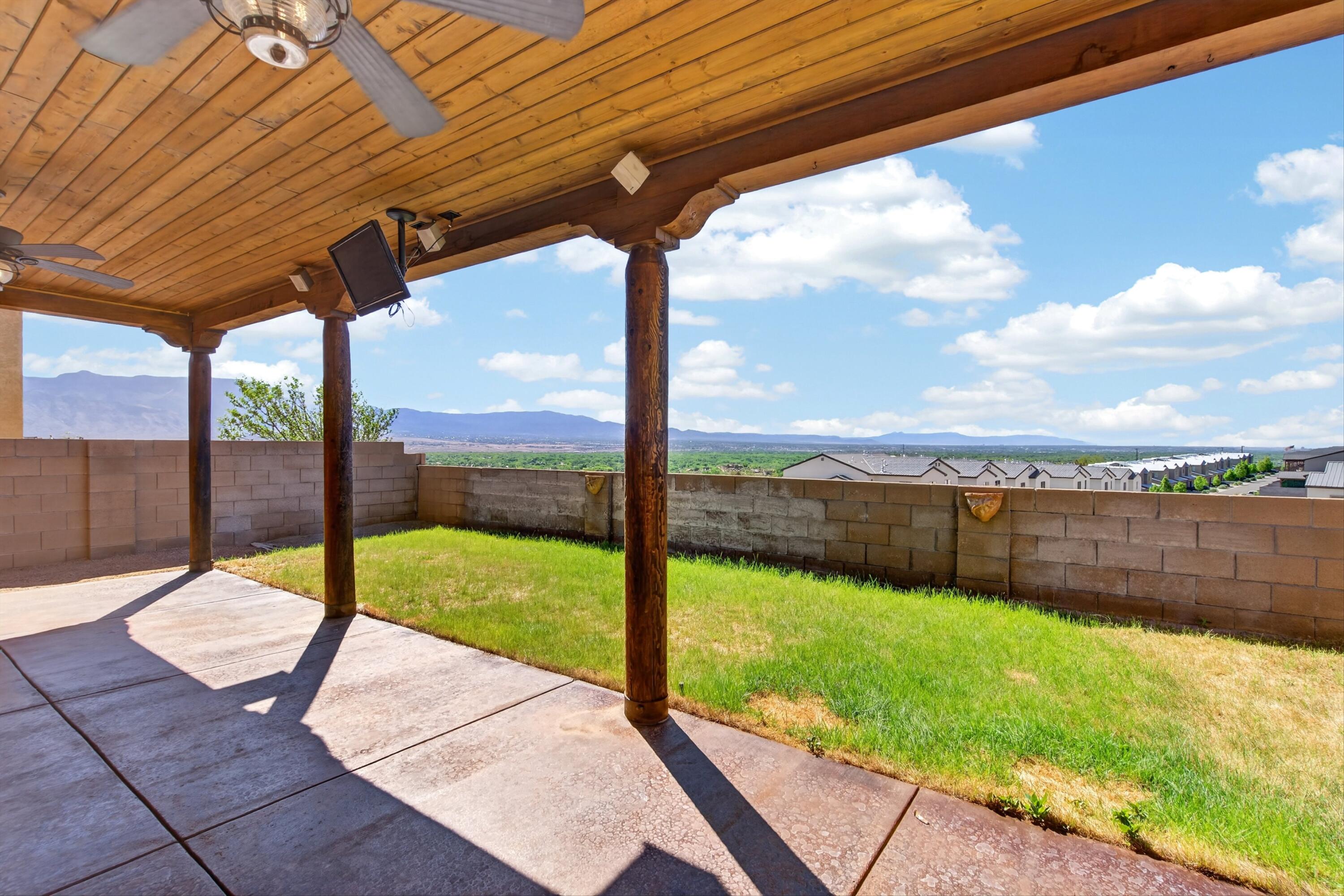 1346 Mountain Vista Drive SE