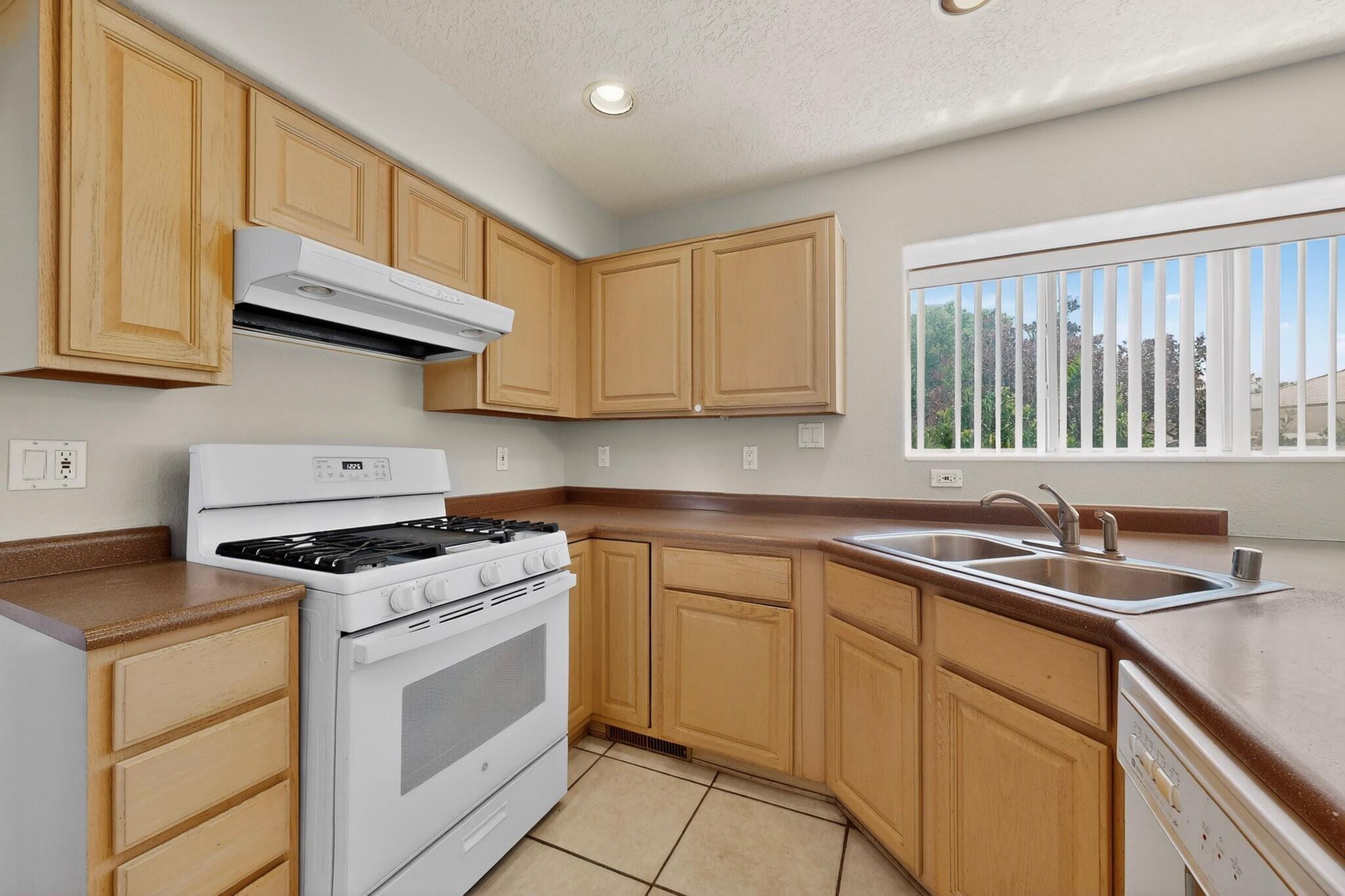 4424 Rancho Centro NW