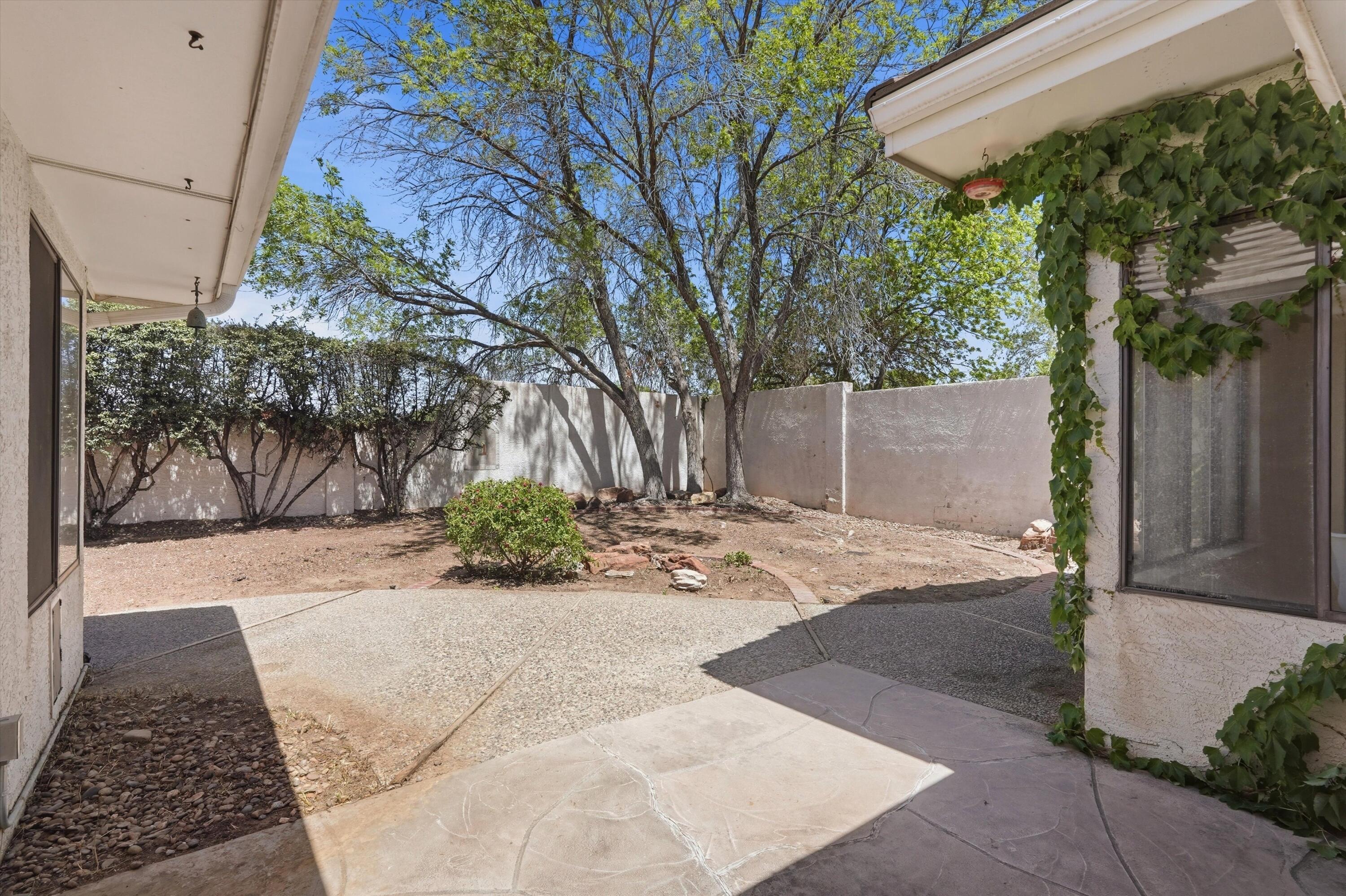 8501 Canyon Run Road NE