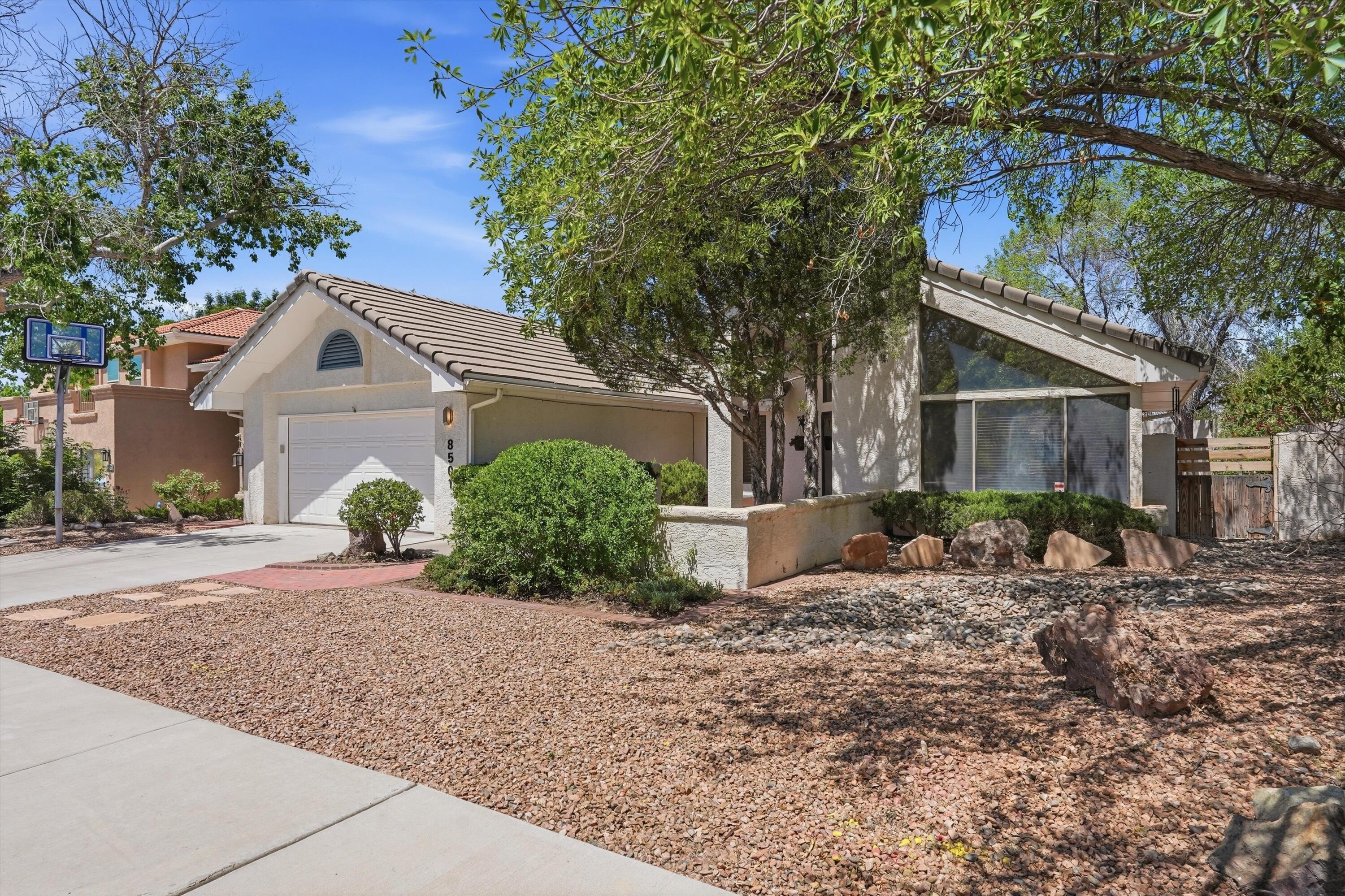8501 Canyon Run Road NE