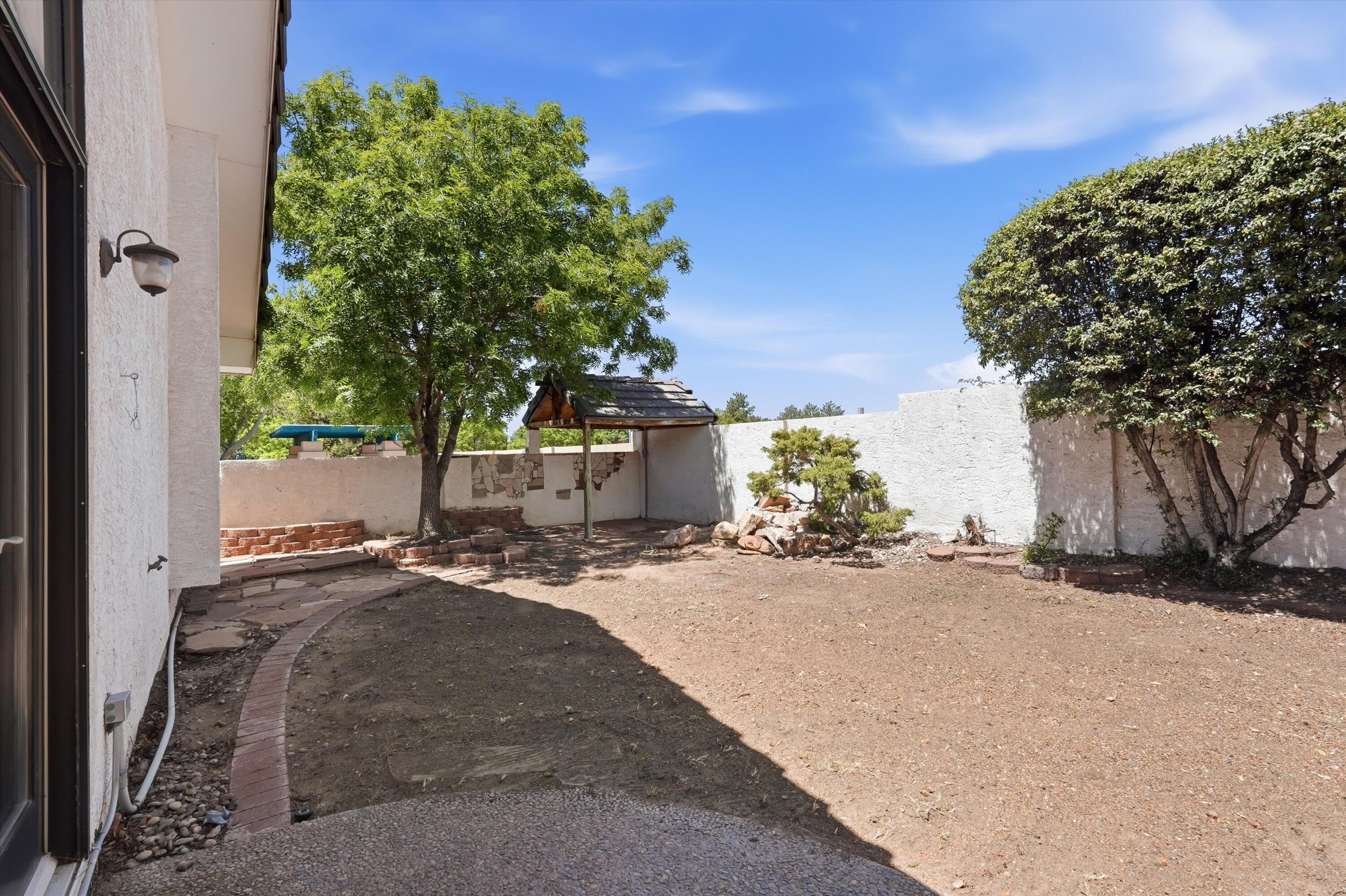 8501 Canyon Run Road NE