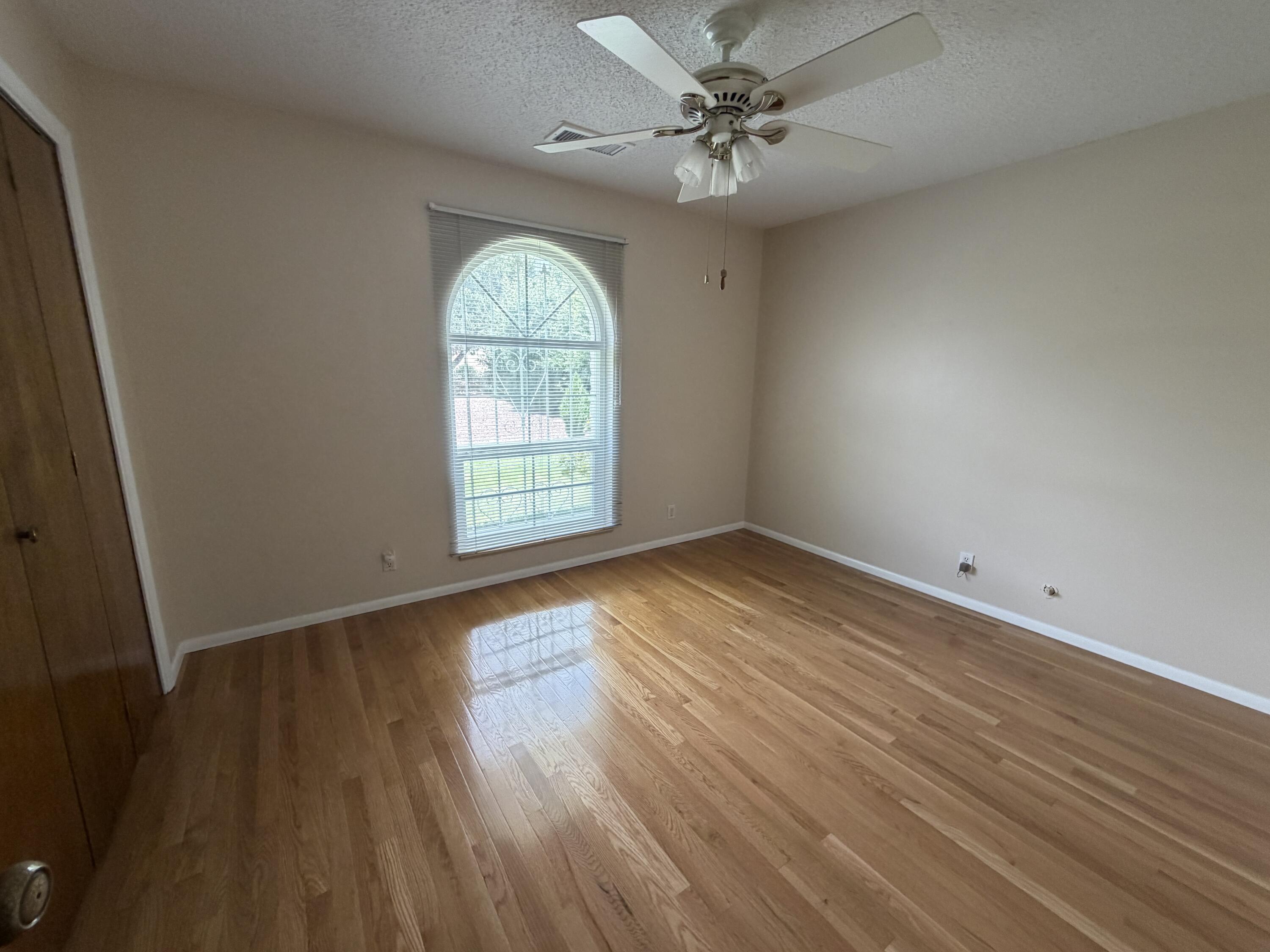 13012 Blackstone Road NE
