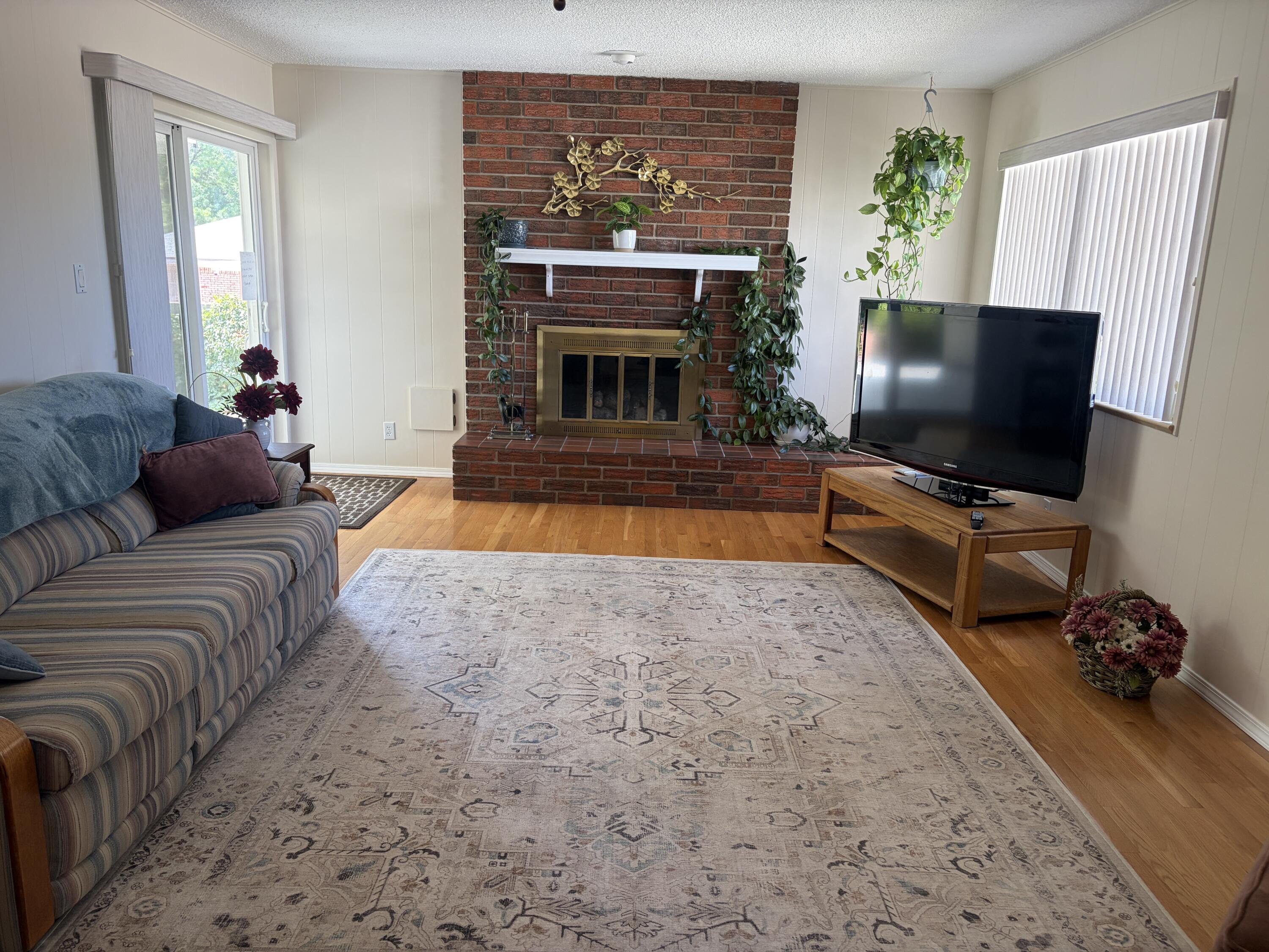 13012 Blackstone Road NE