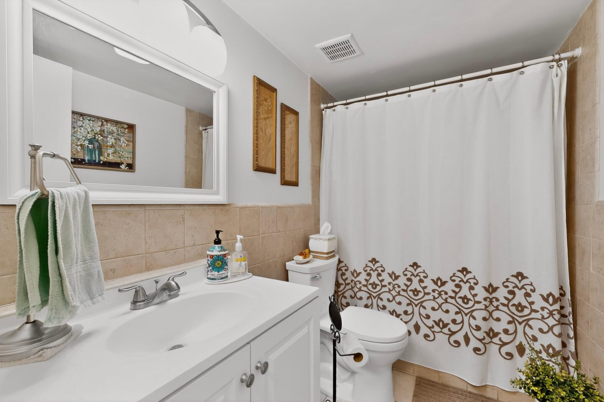 400 Virginia Street NE