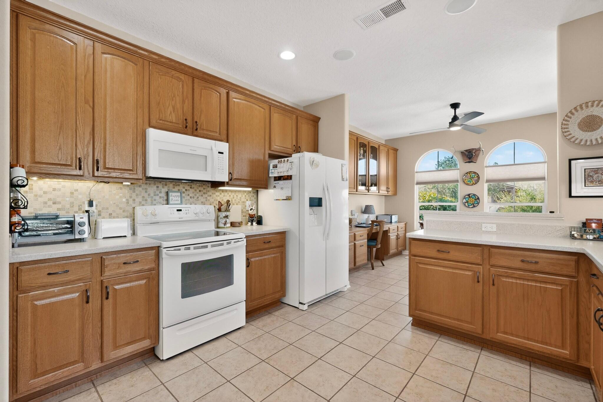 110 Zuni River Circle SW
