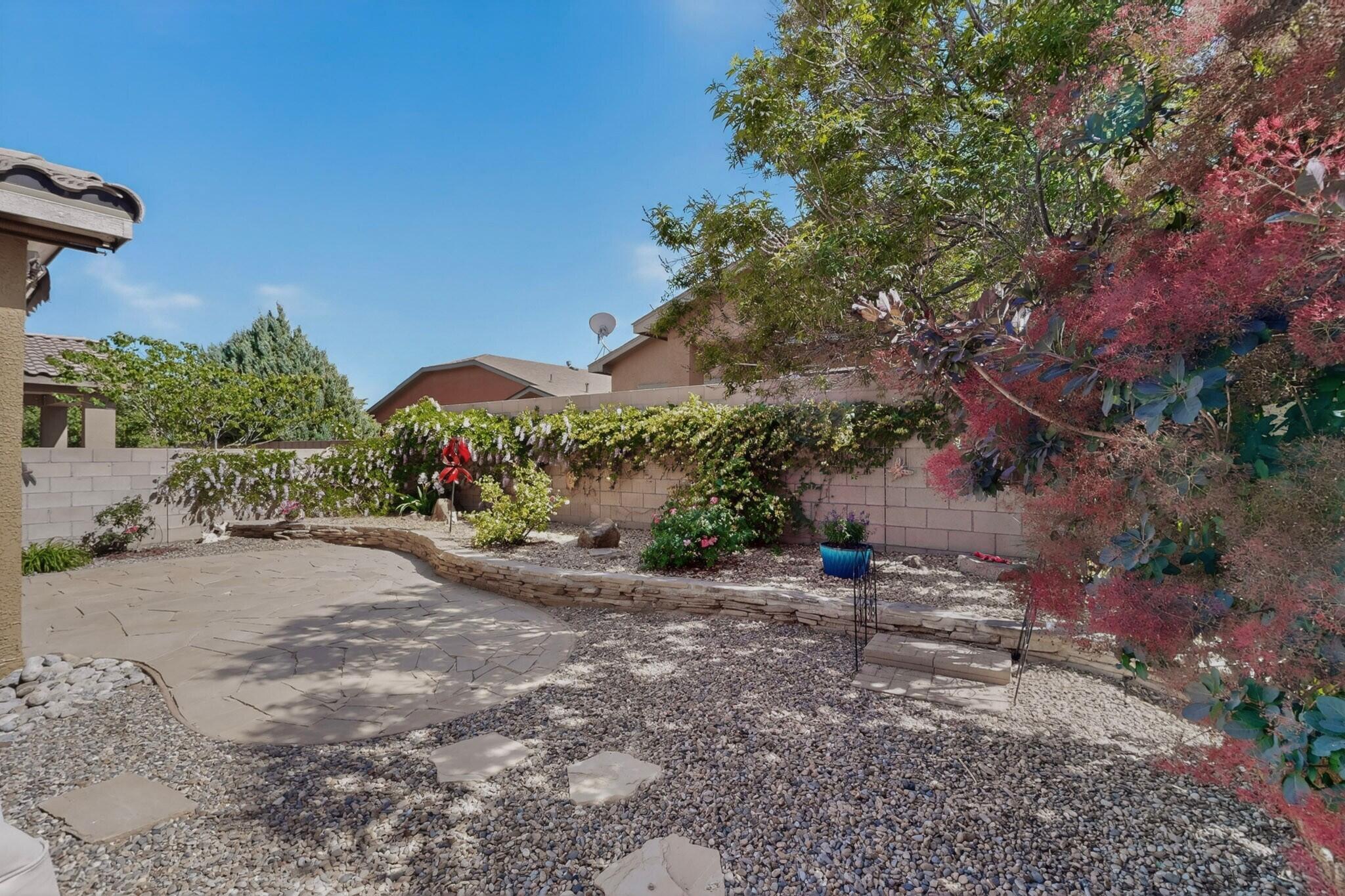 110 Zuni River Circle SW