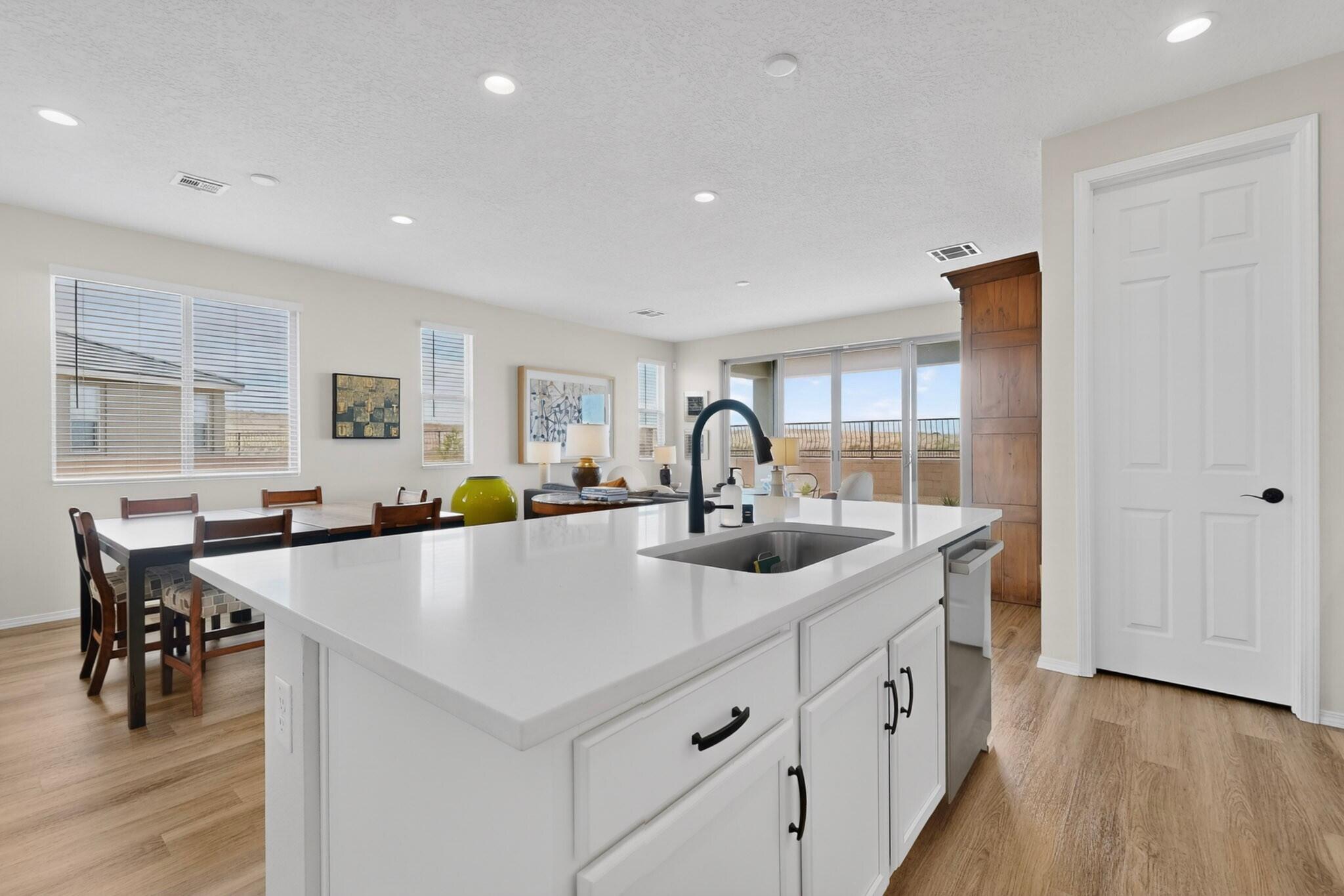 1318 Vallecito Court NW