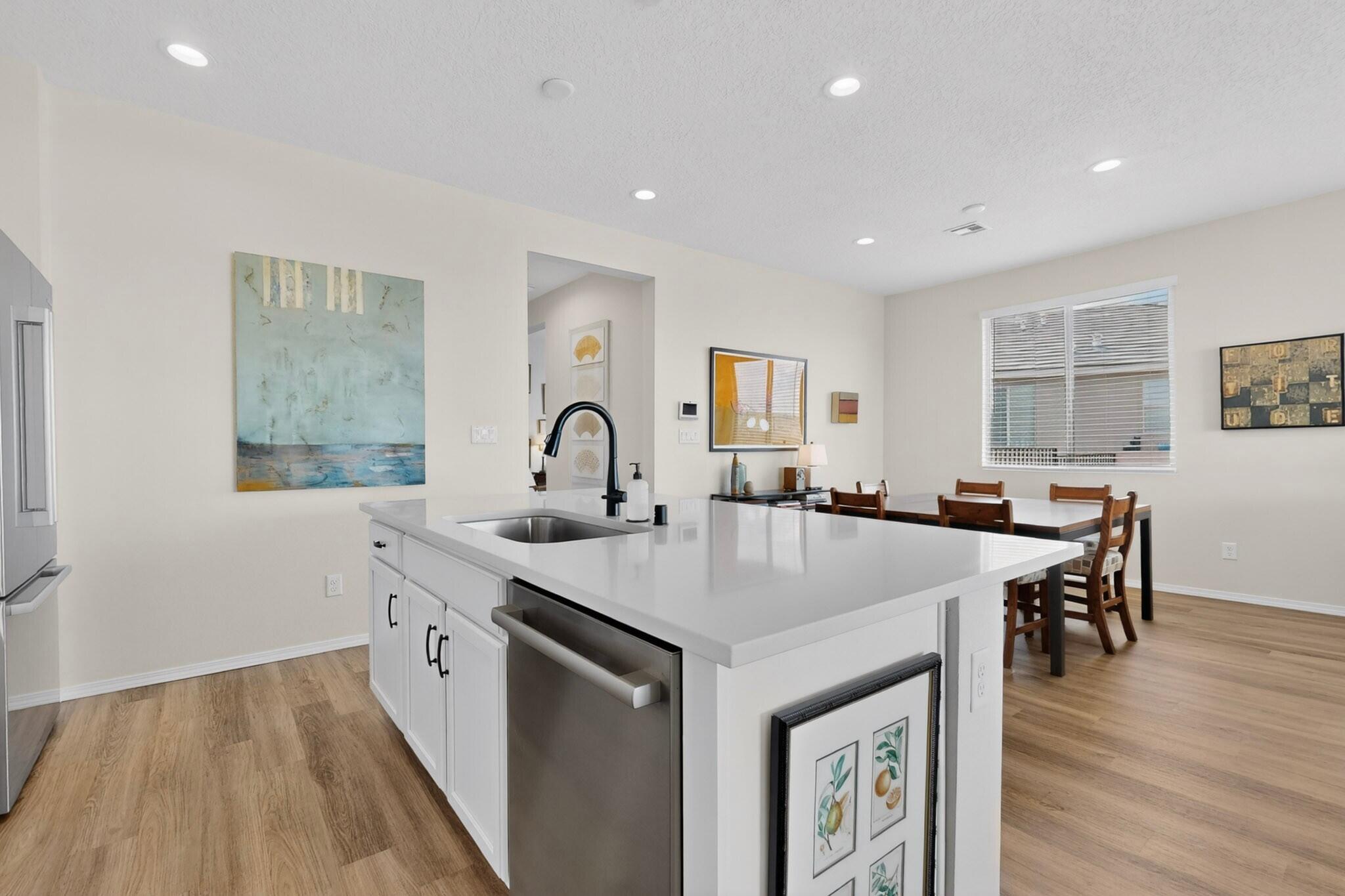 1318 Vallecito Court NW
