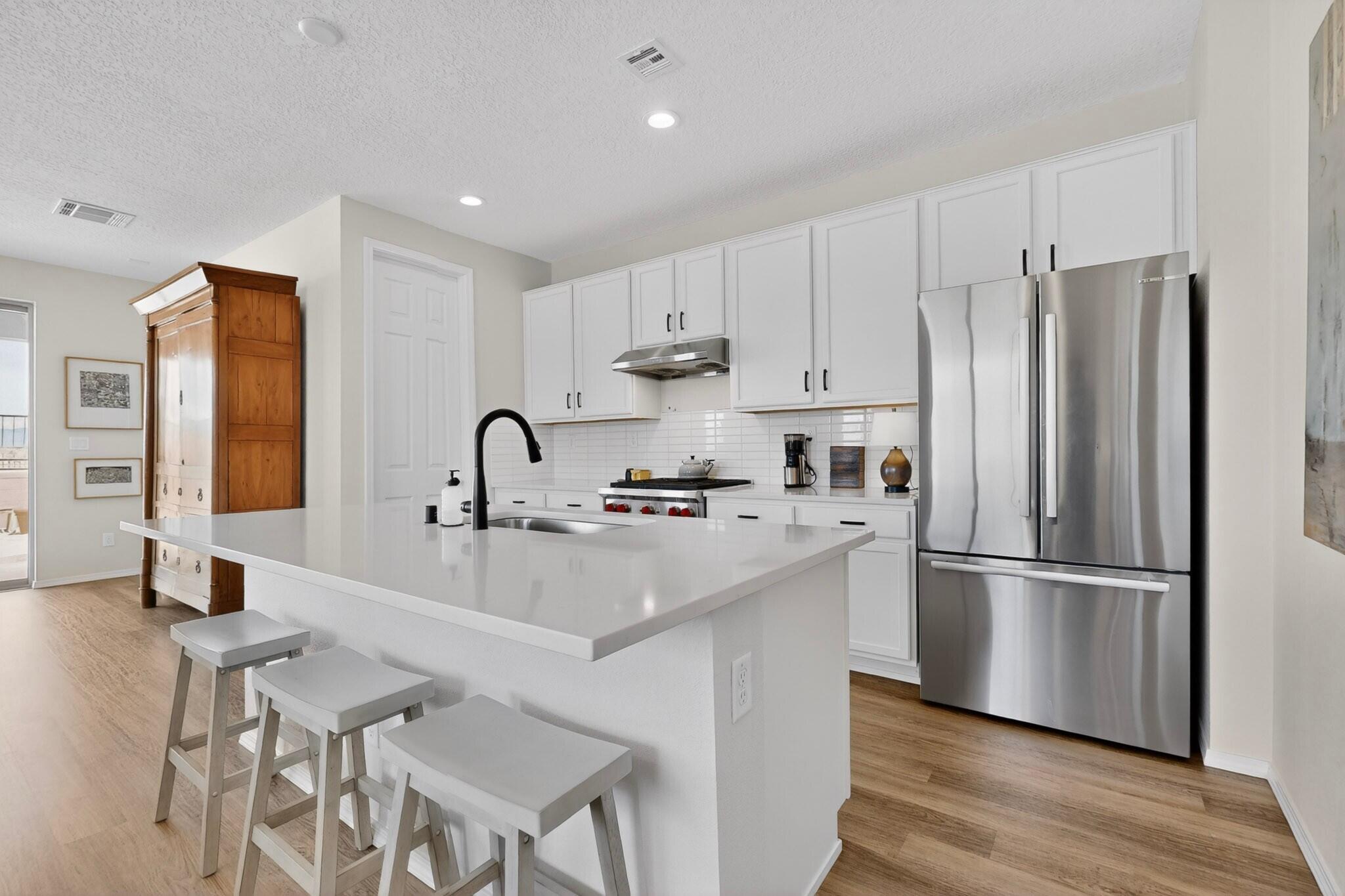 1318 Vallecito Court NW