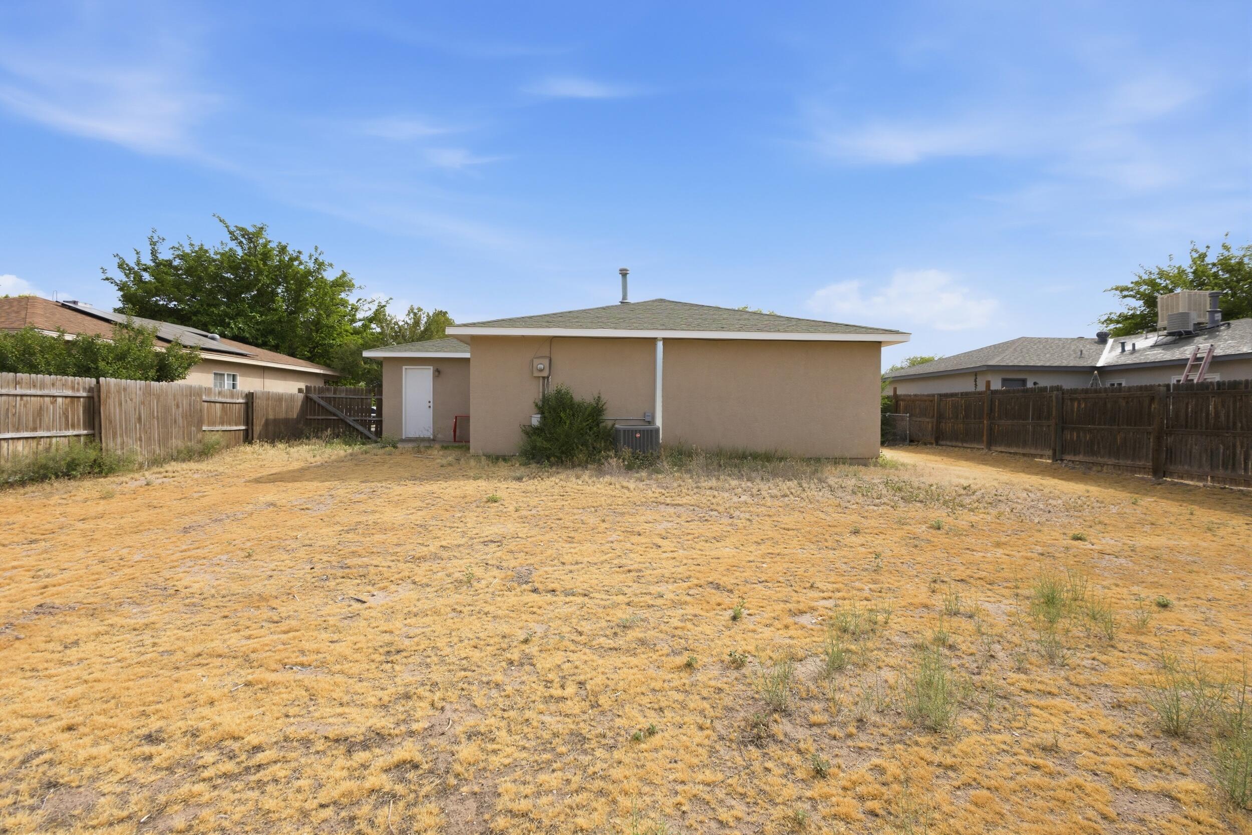 1136 Pinon Court SE