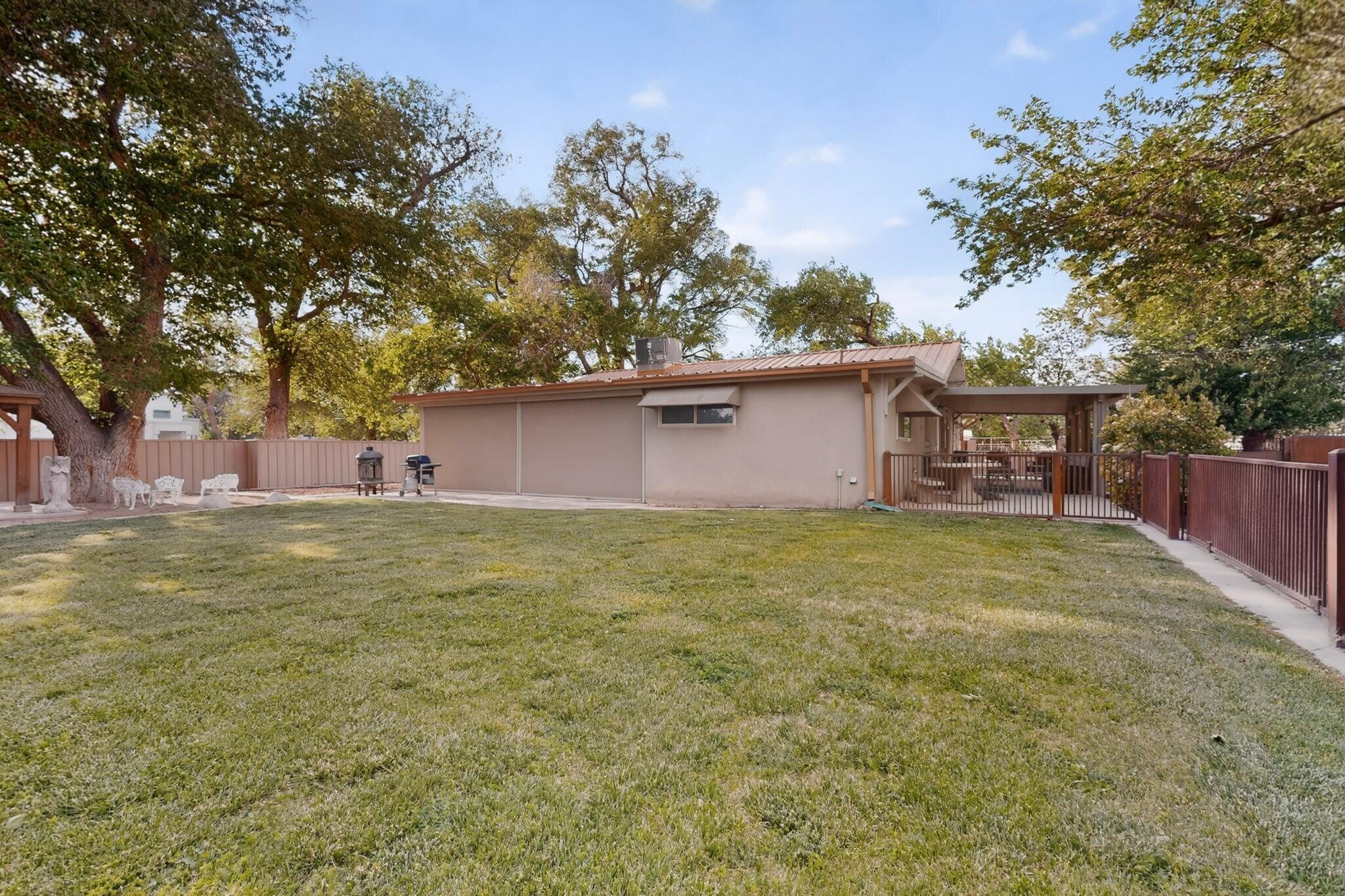 330 Clark Road SW