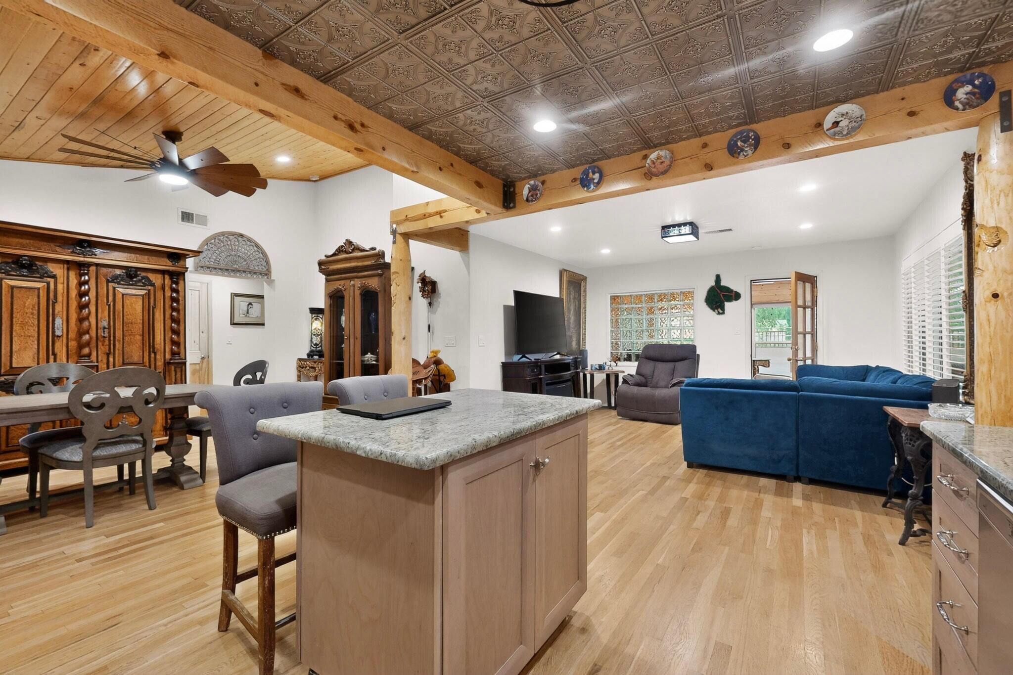 330 Clark Road SW