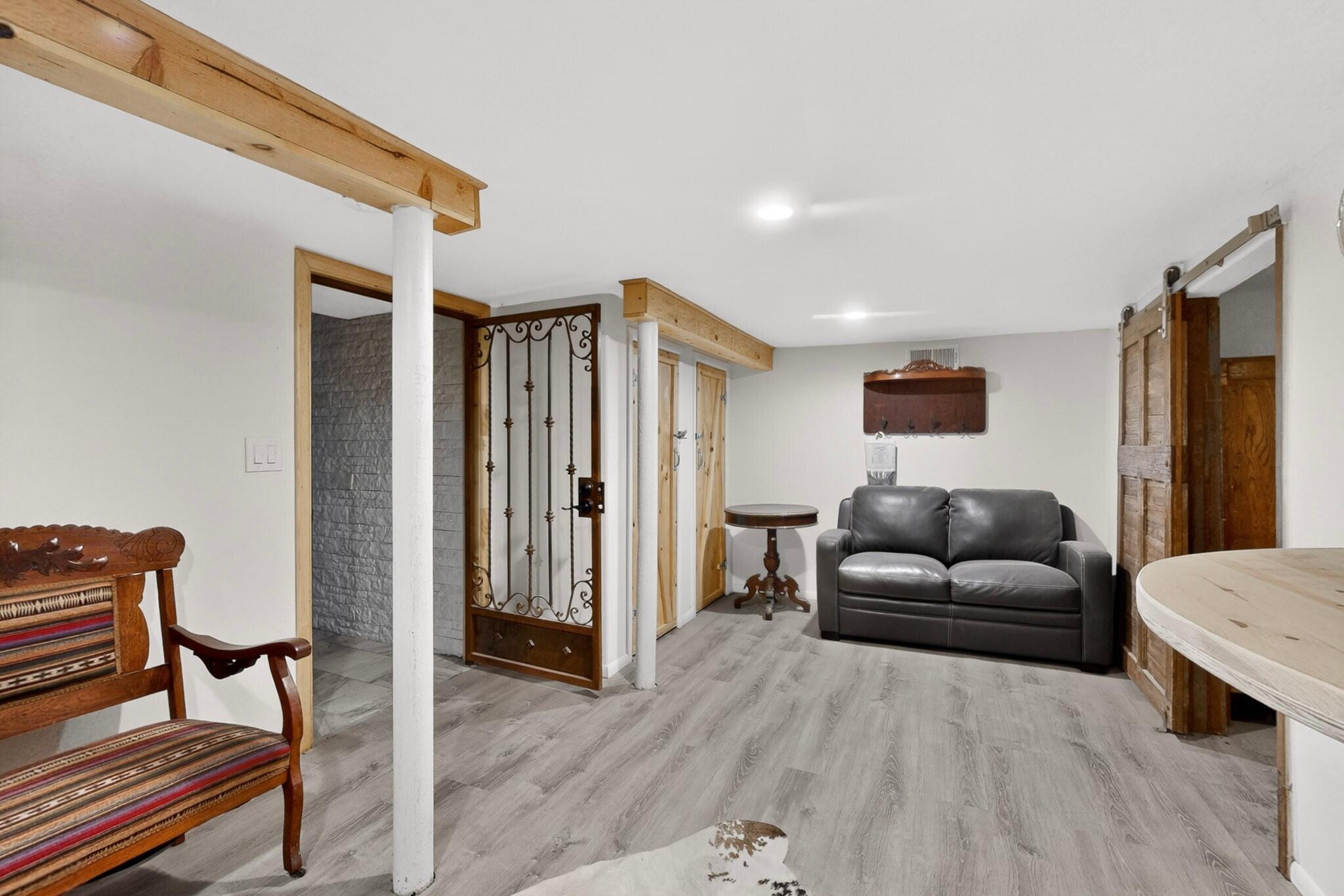 330 Clark Road SW