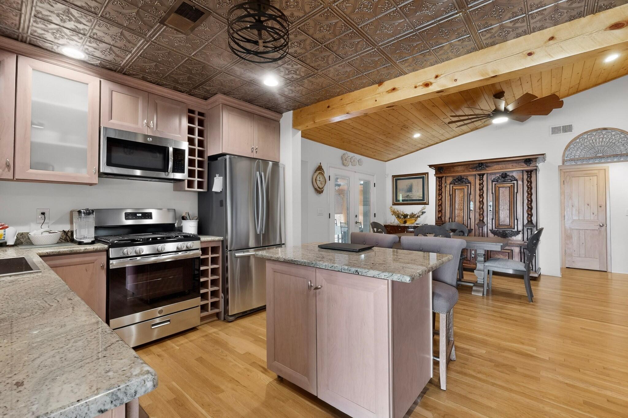 330 Clark Road SW