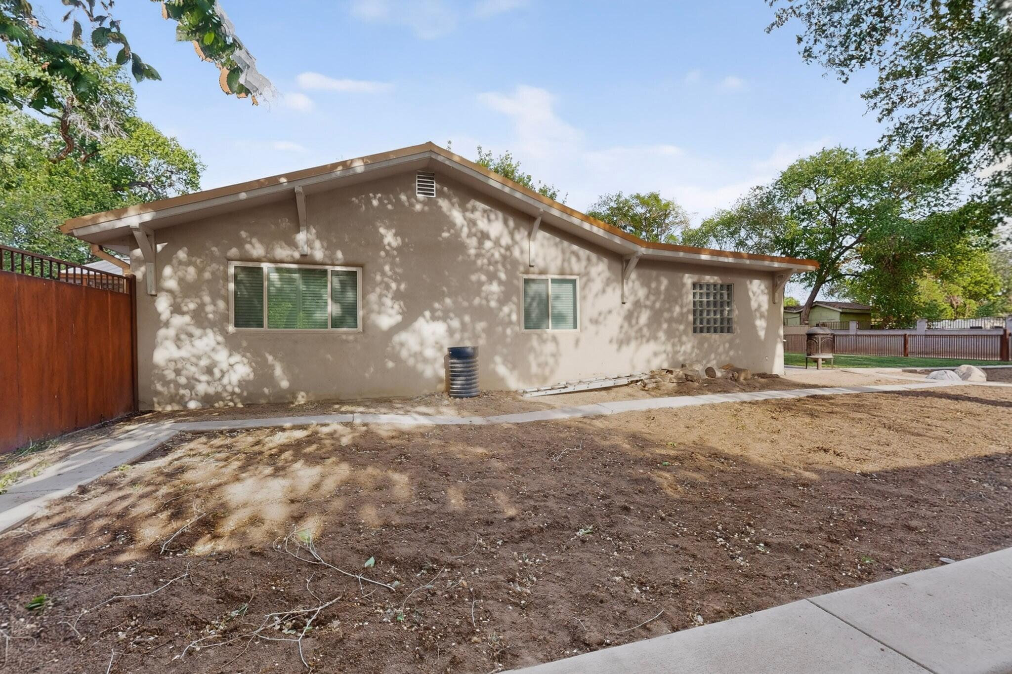 330 Clark Road SW