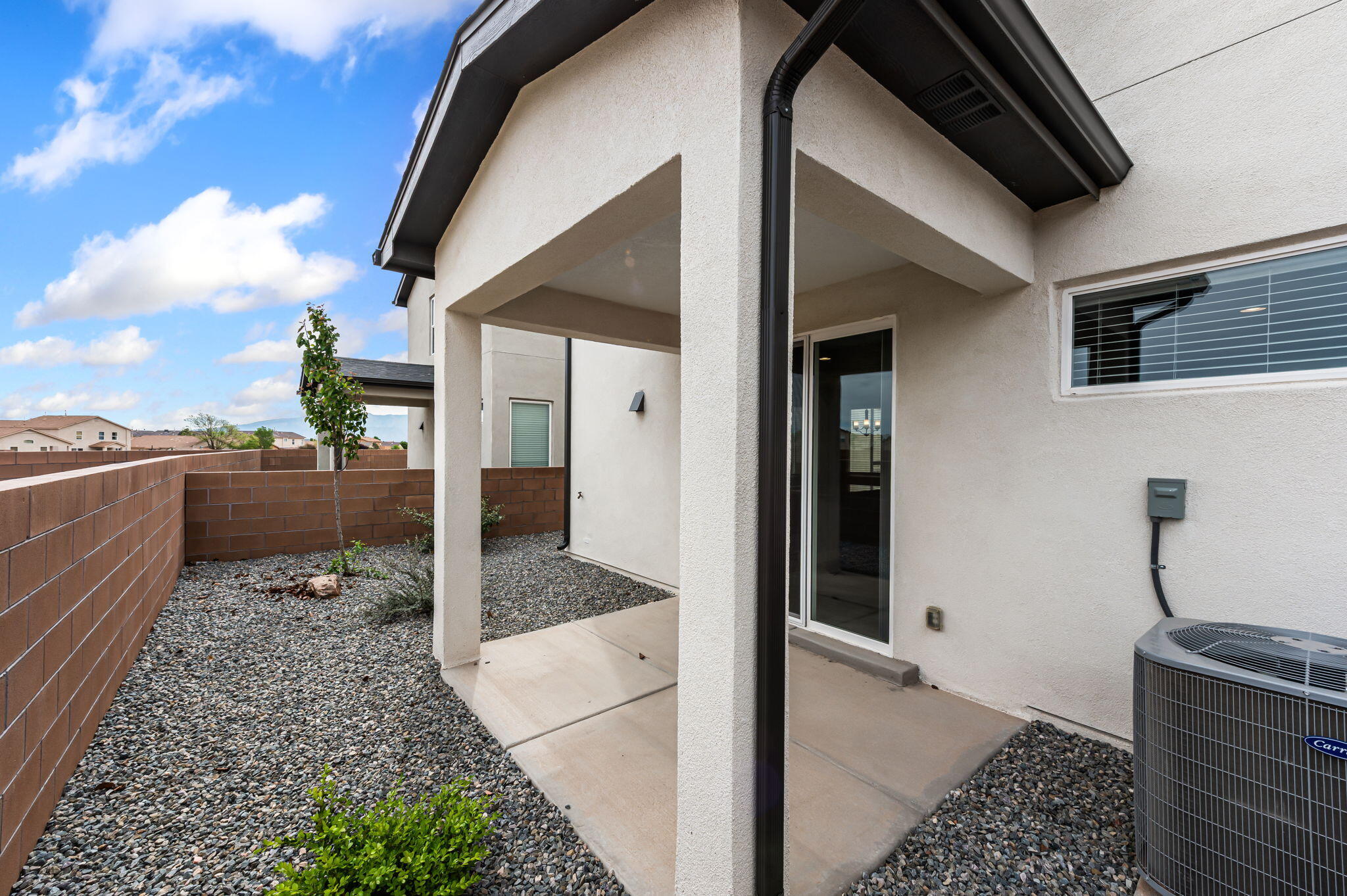 3617 Queen Court NE