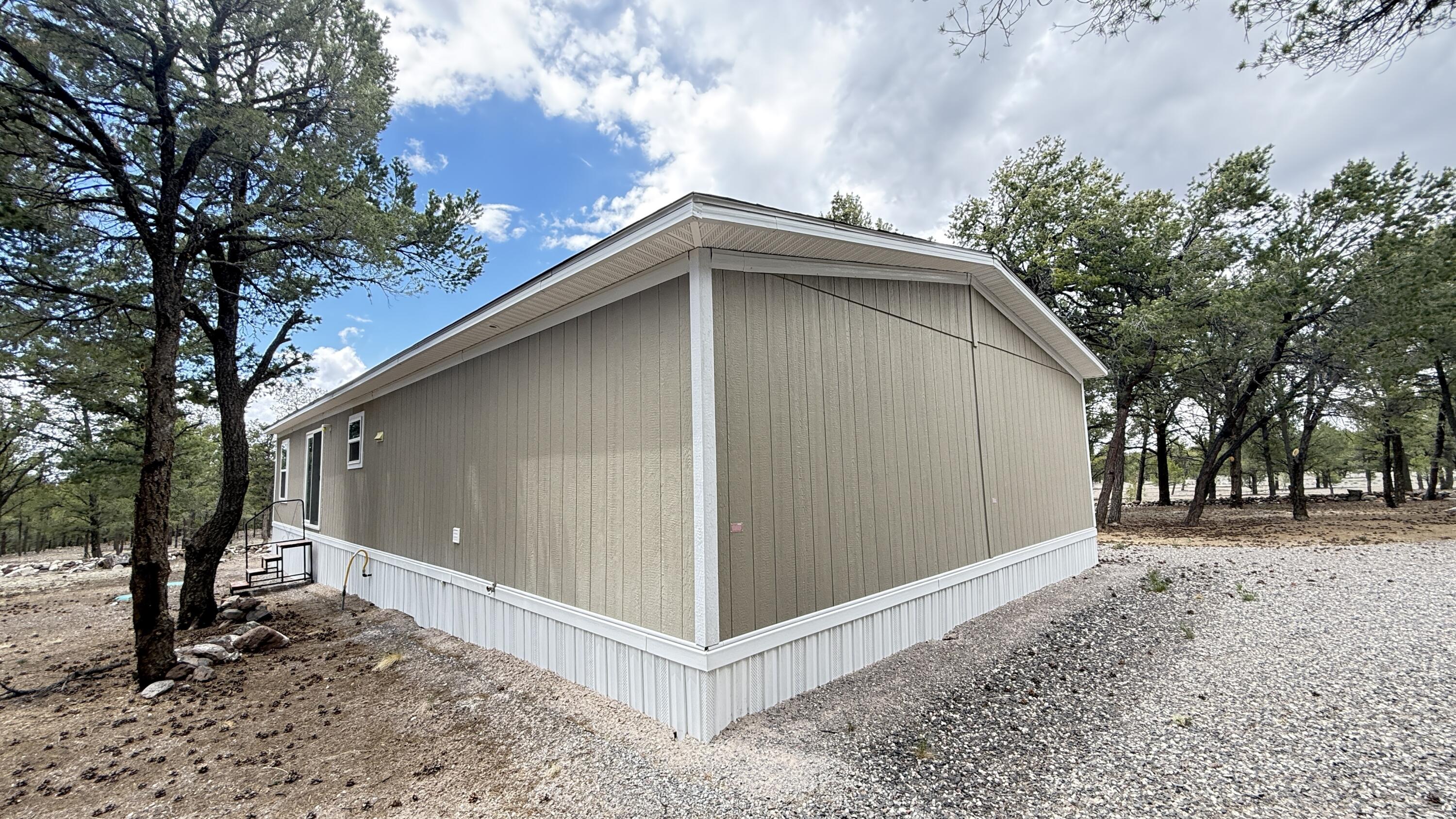 21 Branding Iron Road