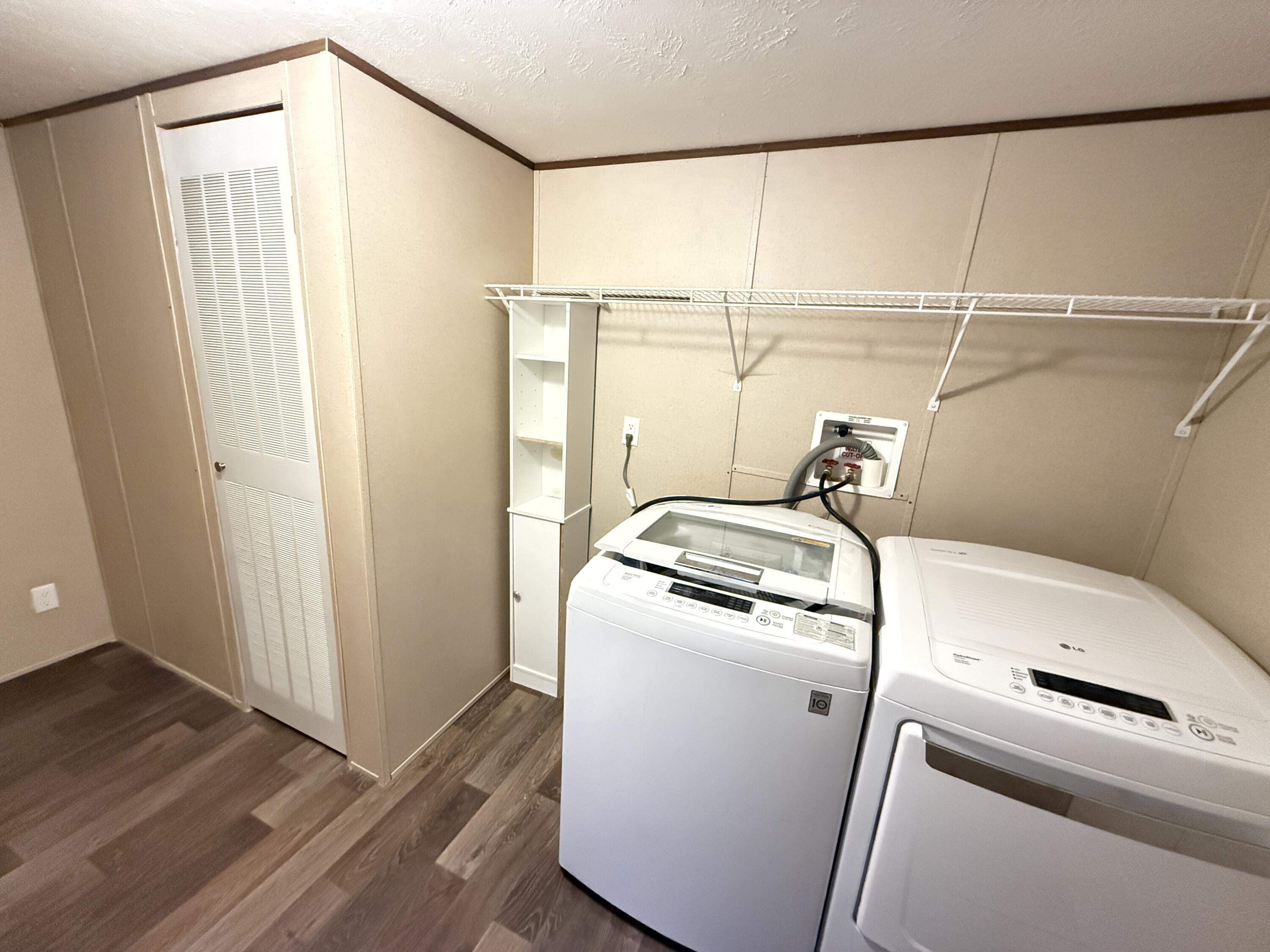 21 Branding Iron Road