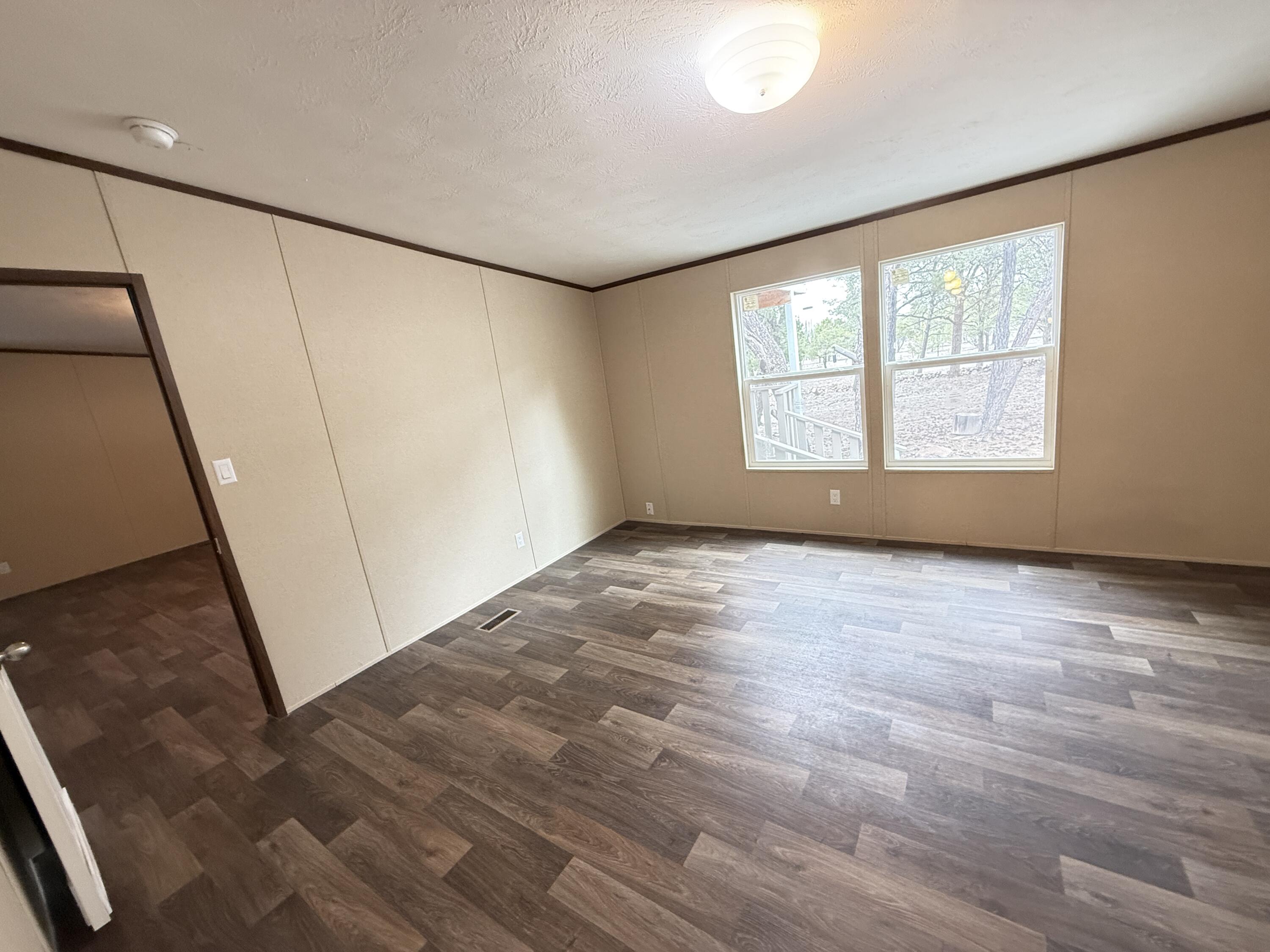 21 Branding Iron Road