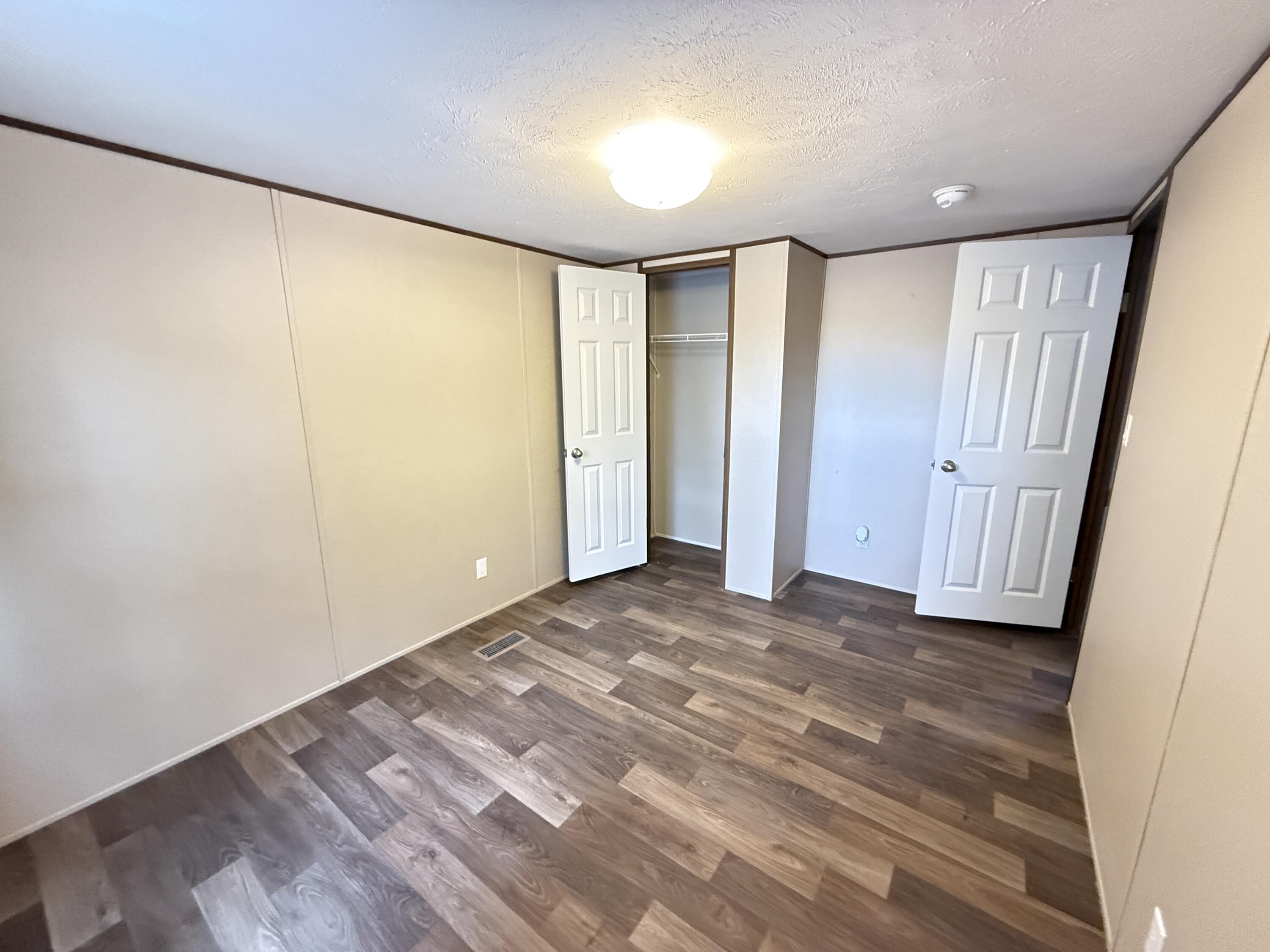 21 Branding Iron Road
