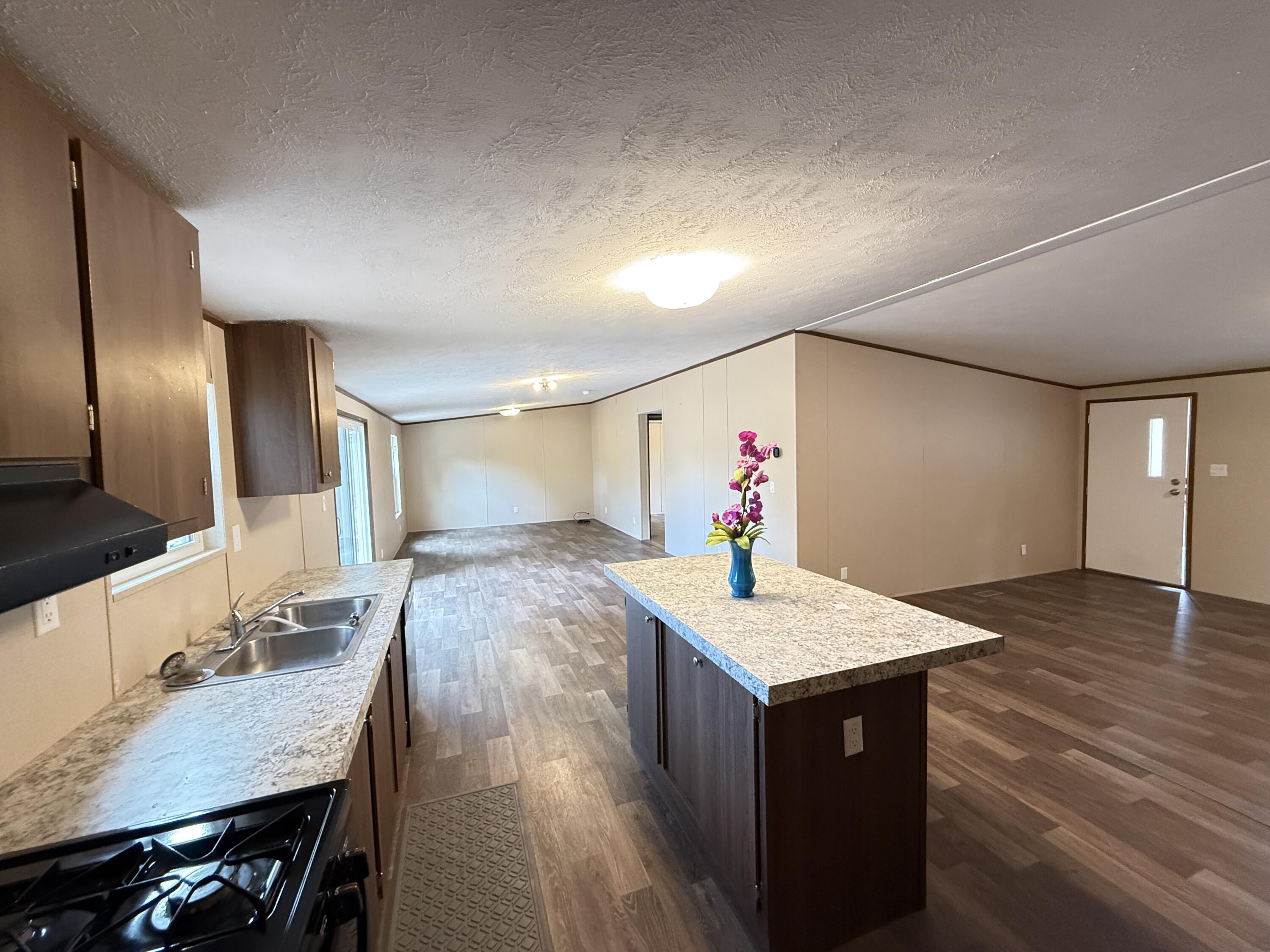 21 Branding Iron Road