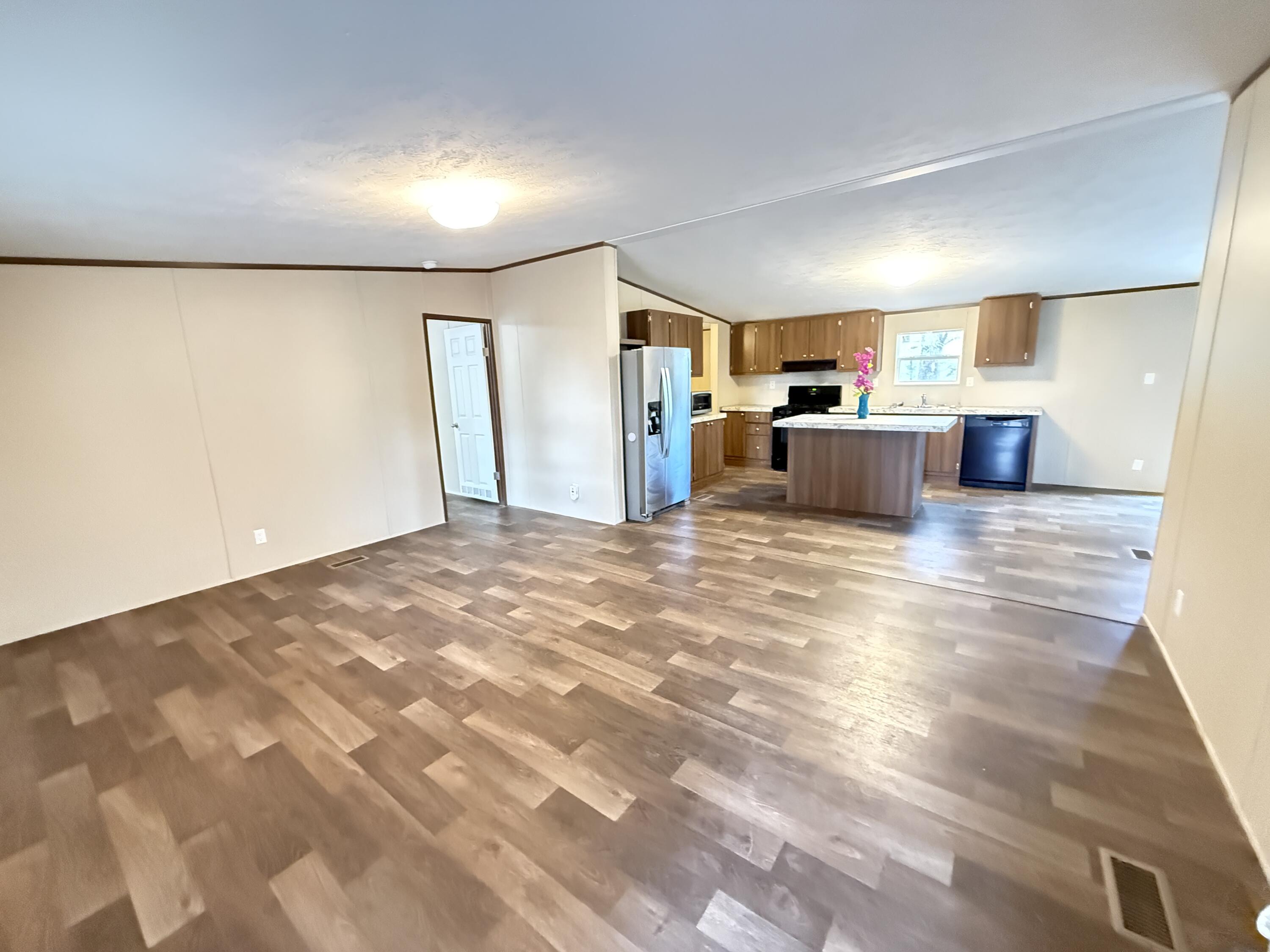 21 Branding Iron Road