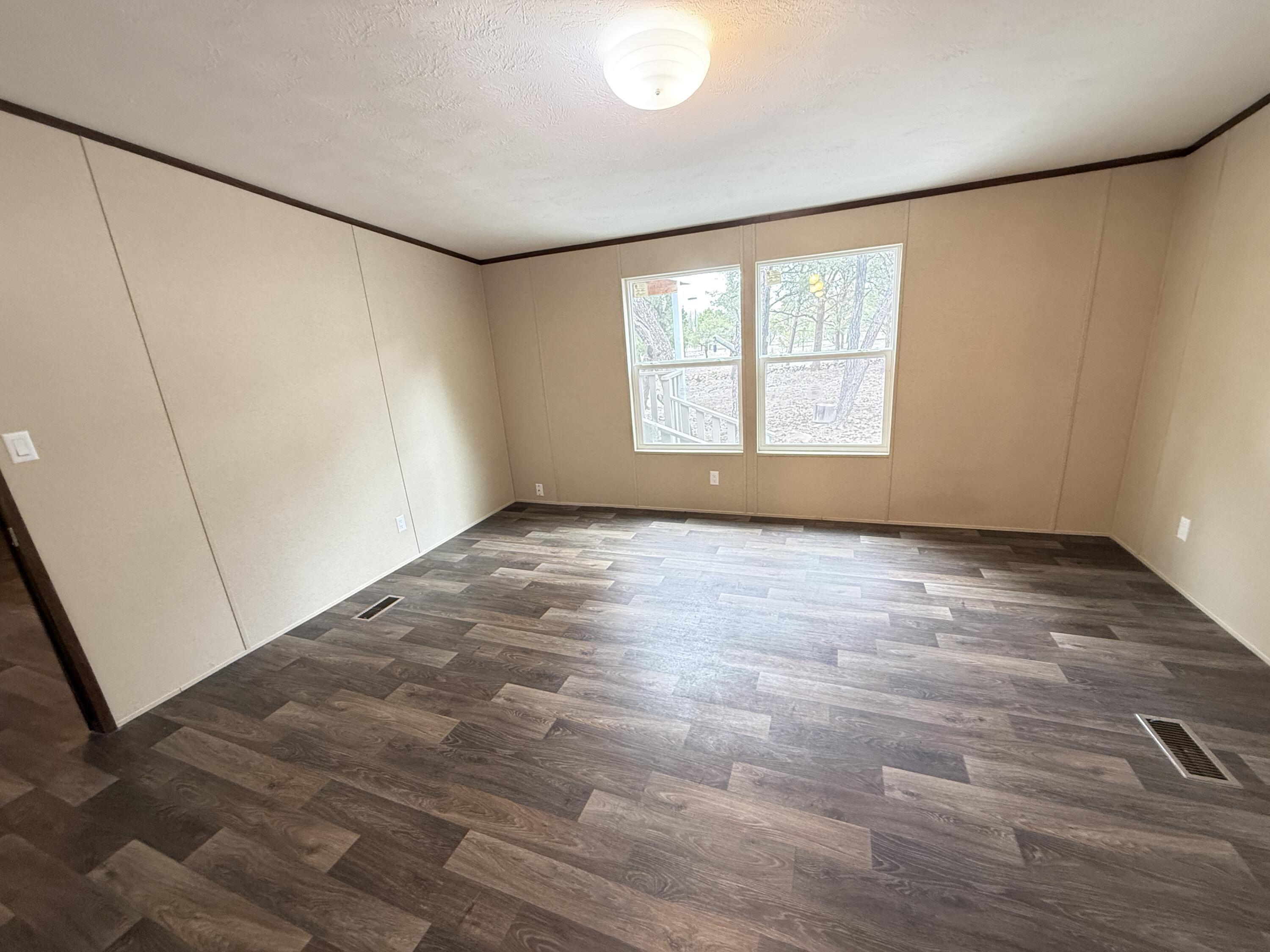21 Branding Iron Road