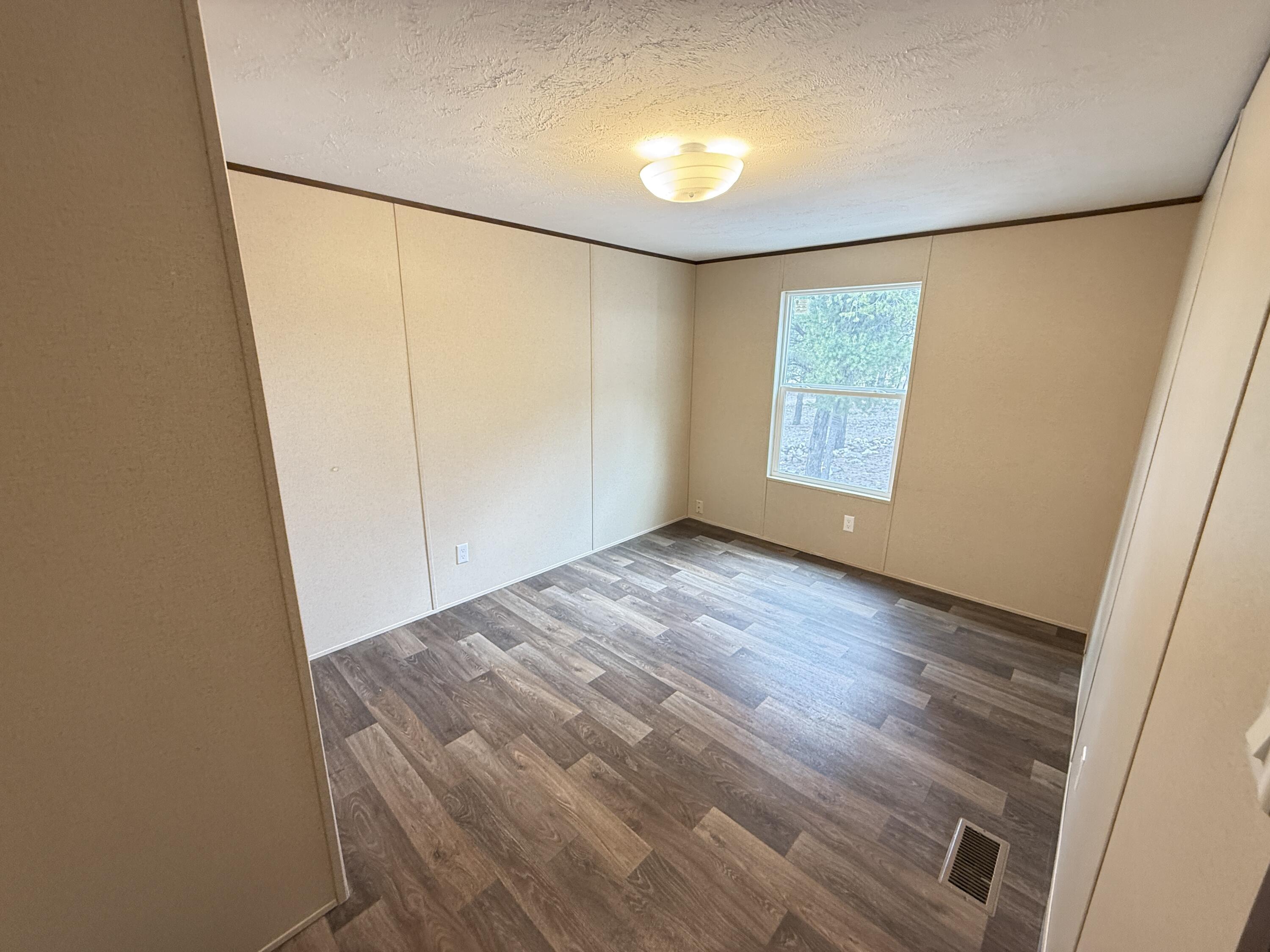 21 Branding Iron Road