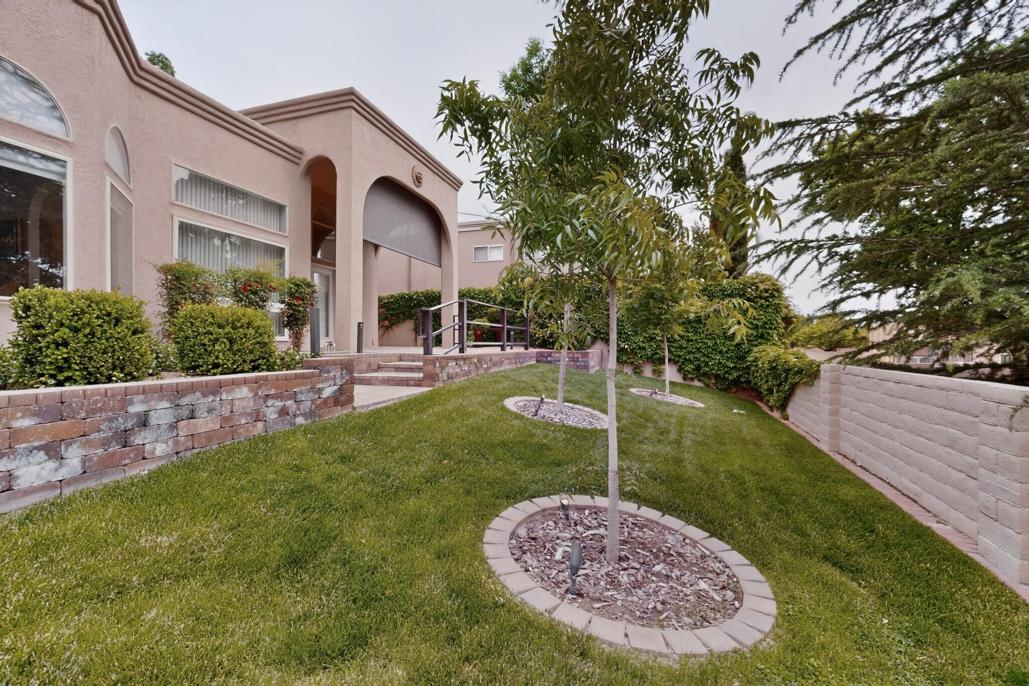 6609 Wentworth Court NE