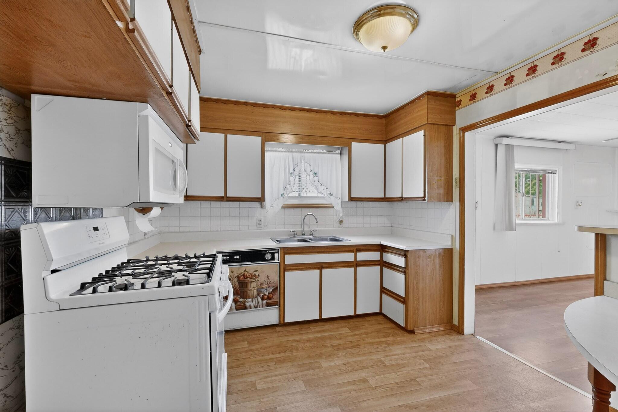 122 46th Street SW