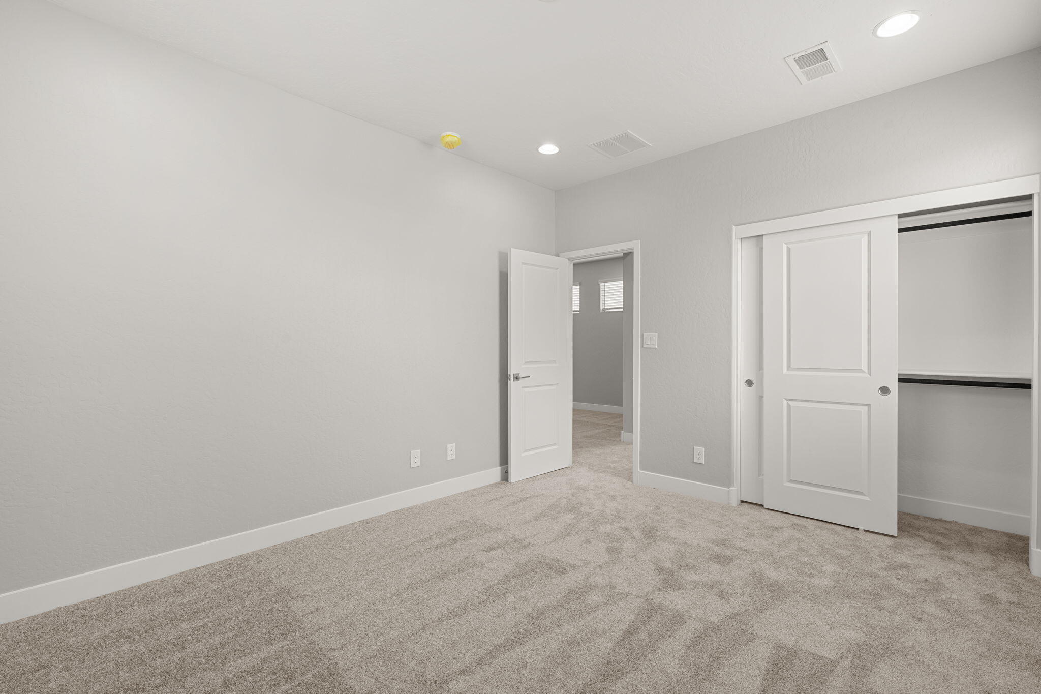 4421 George Loop NE