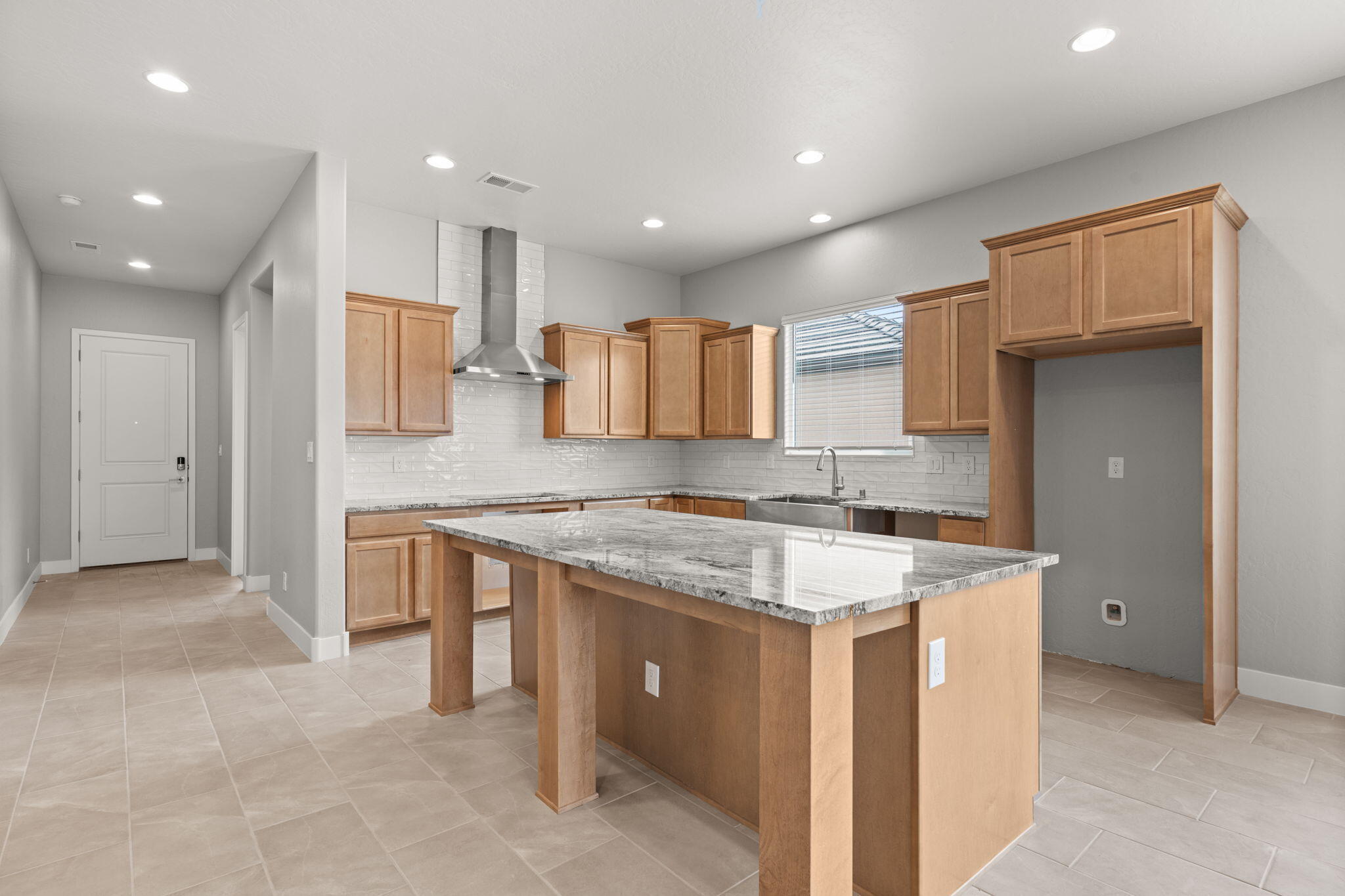 4421 George Loop NE