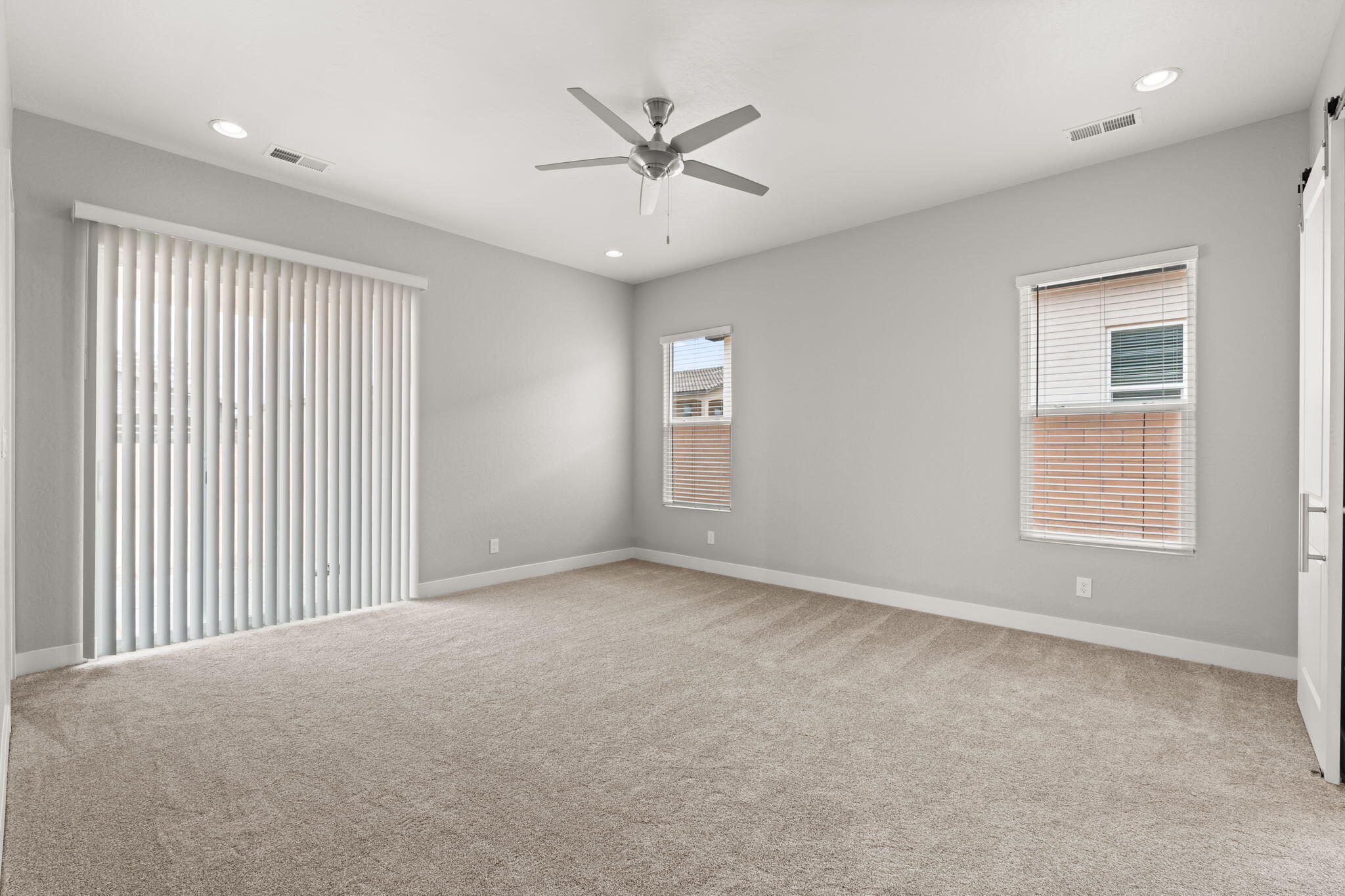 4421 George Loop NE
