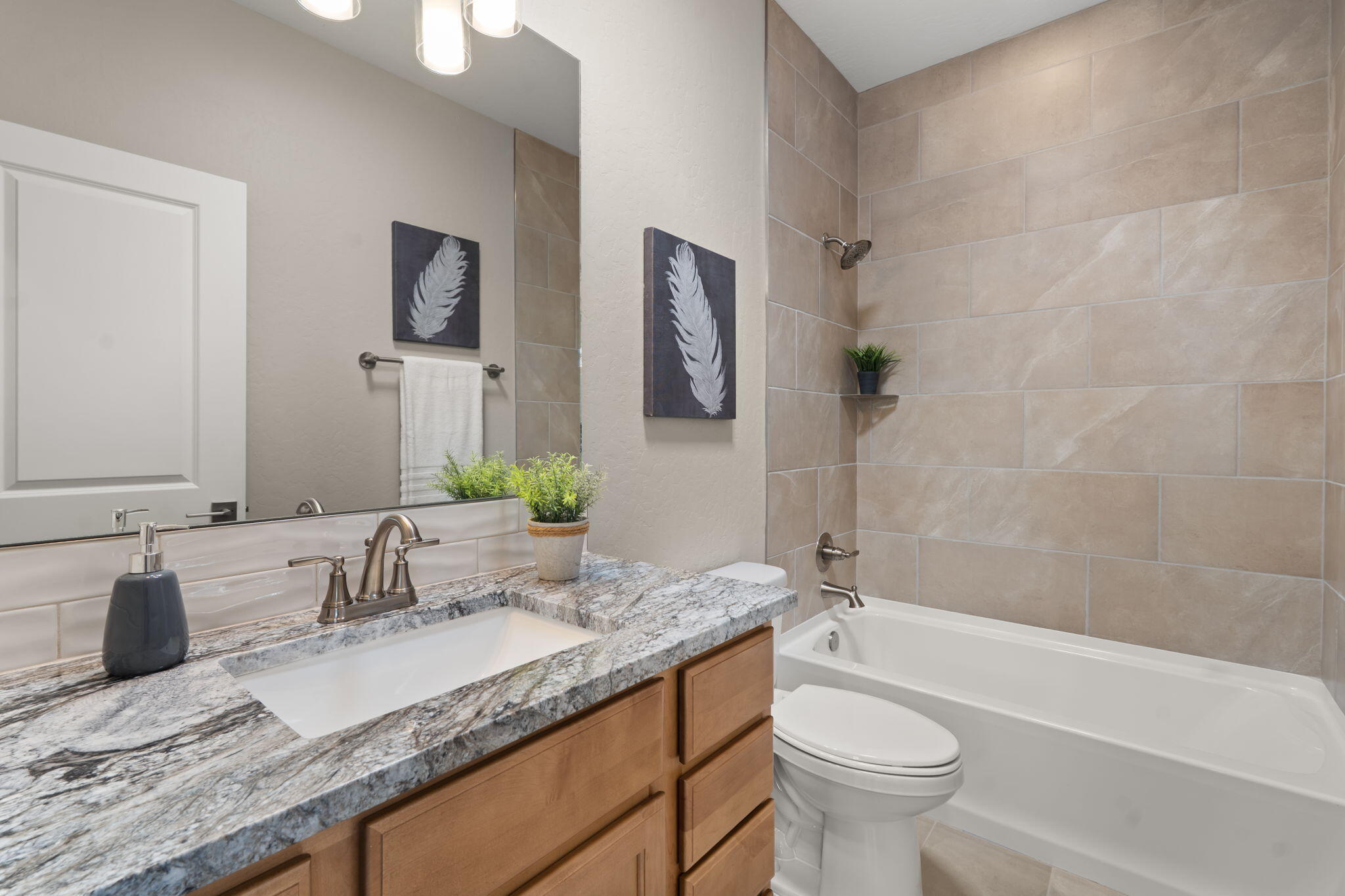 4421 George Loop NE